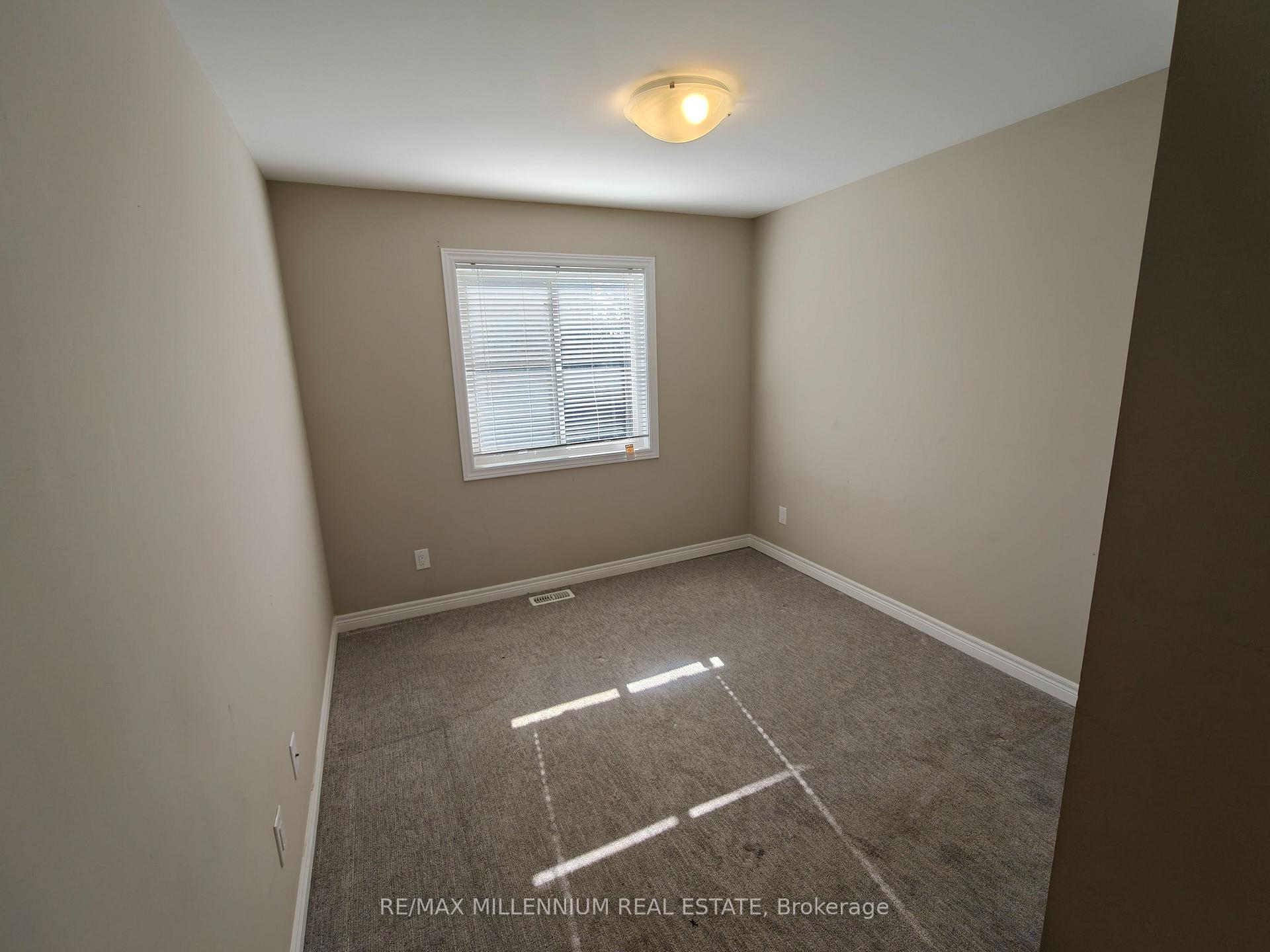 Photo 14 of 2 Damude Avenue, Thorold, Hurricane/Merrittville — HOMEH