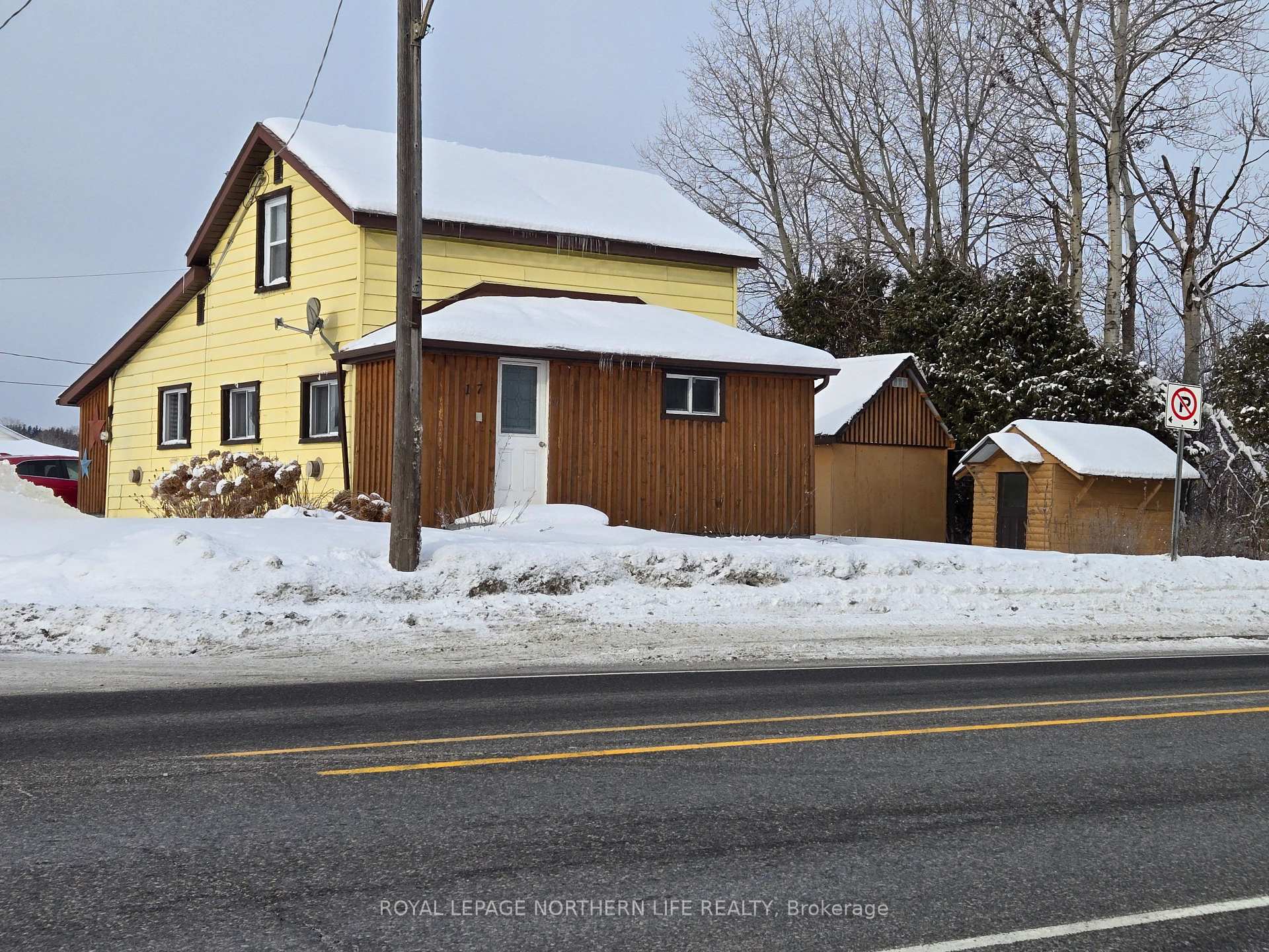 Front of 17 Main Street