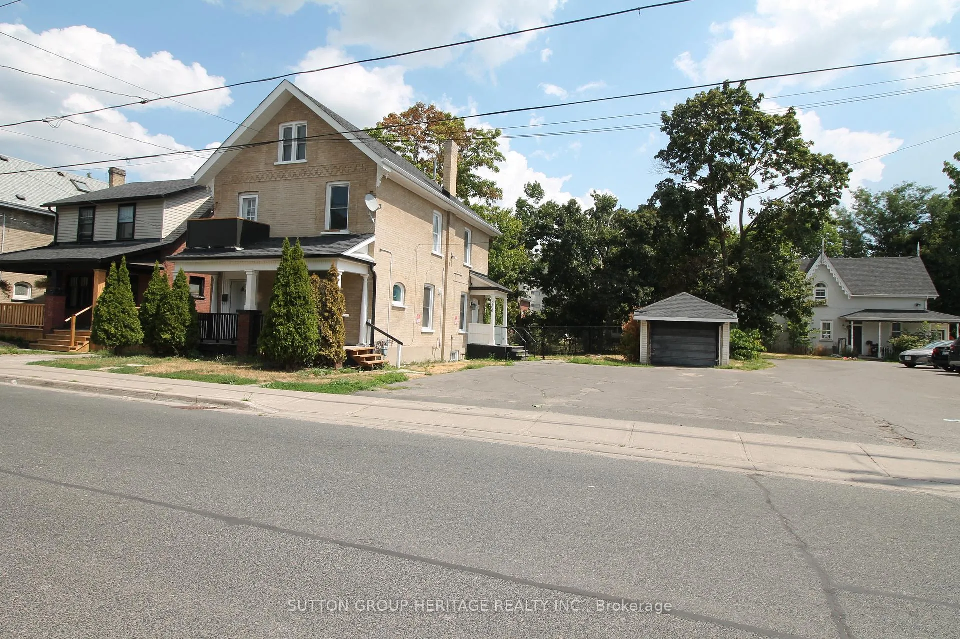 Photo 2 of 260 Stewart Street, Peterborough, Town Ward 3 — HOMEH