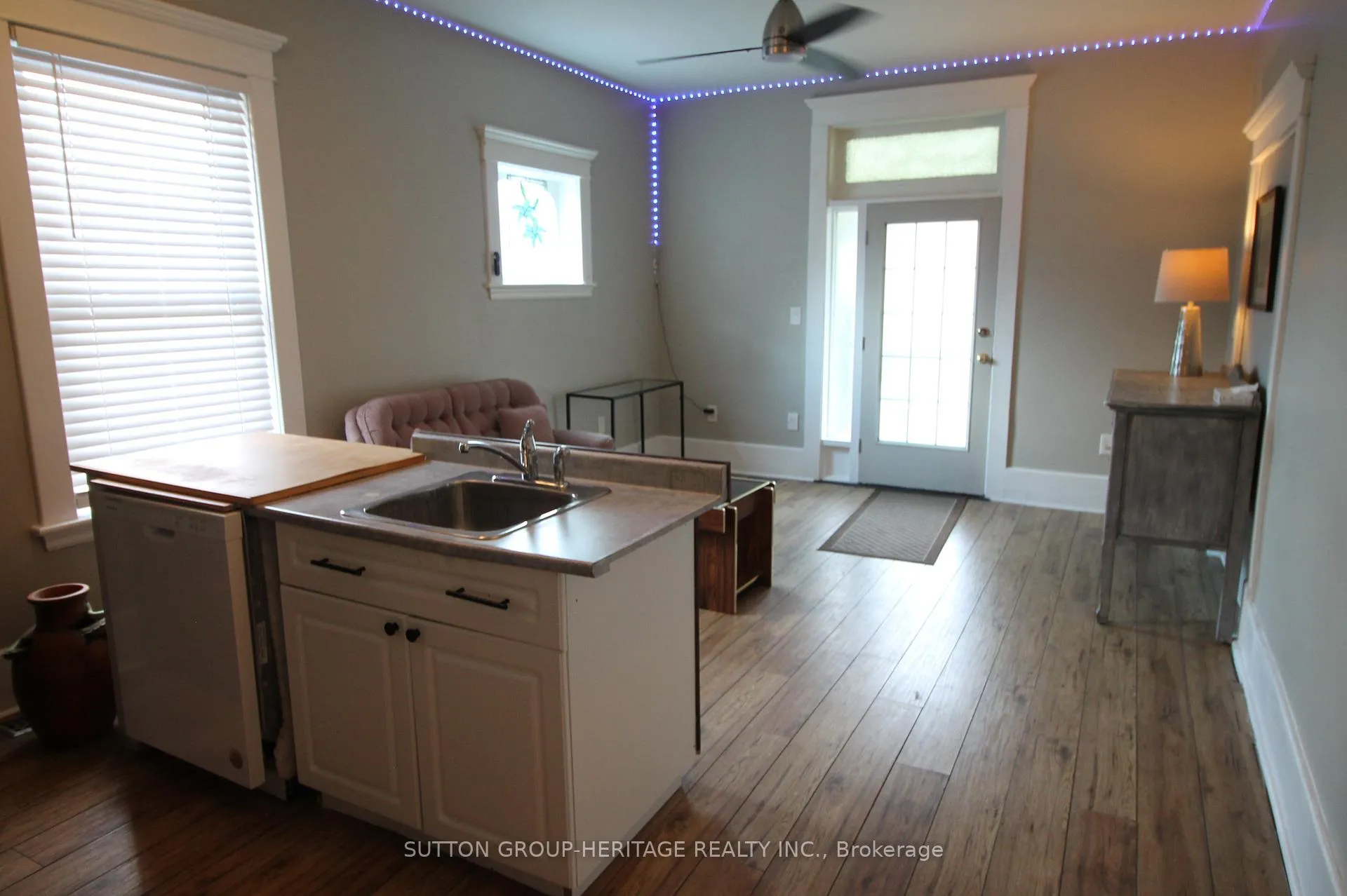 Photo 4 of 260 Stewart Street, Peterborough, Town Ward 3 — HOMEH