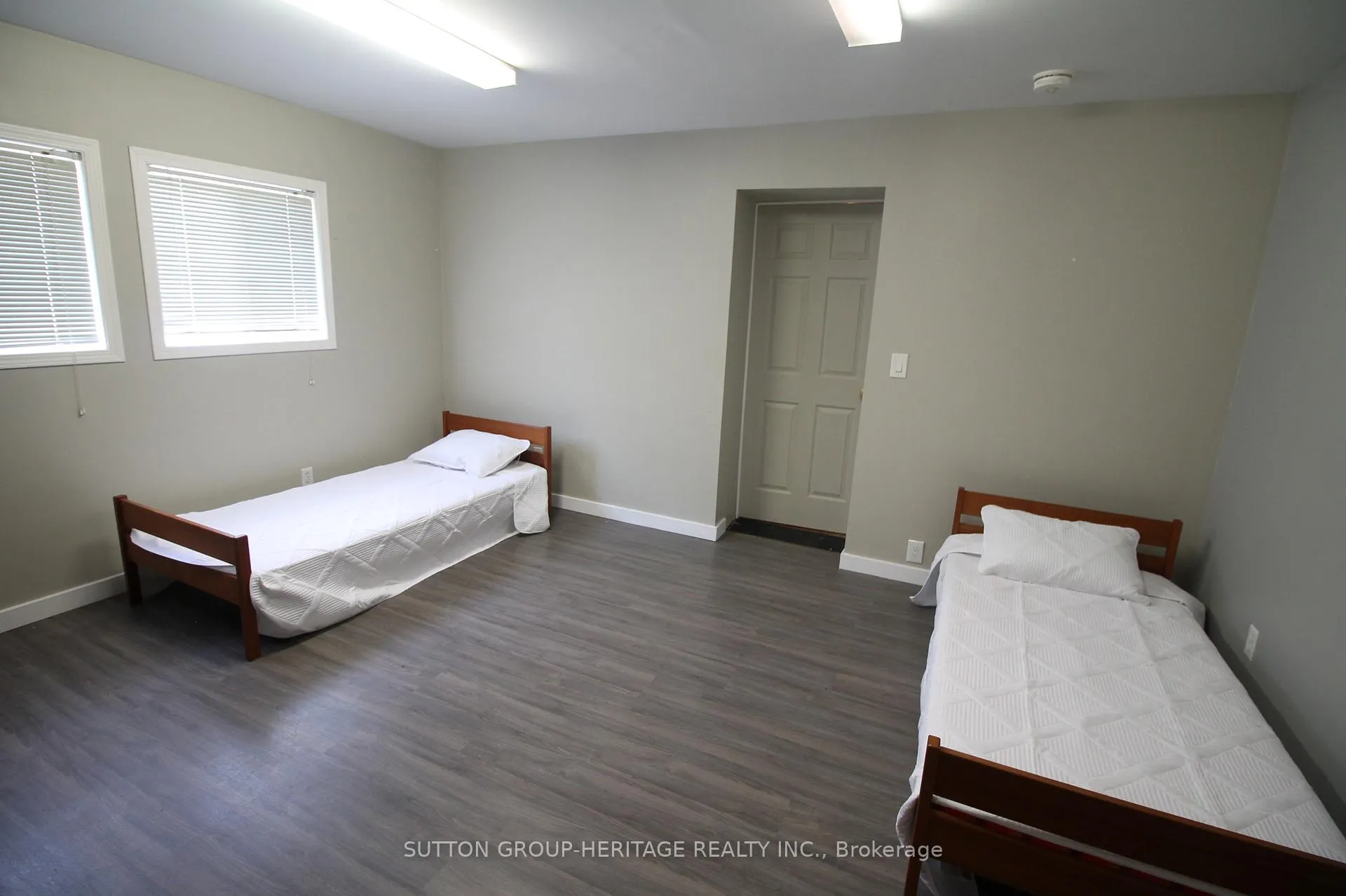 Photo 8 of 260 Stewart Street, Peterborough, Town Ward 3 — HOMEH