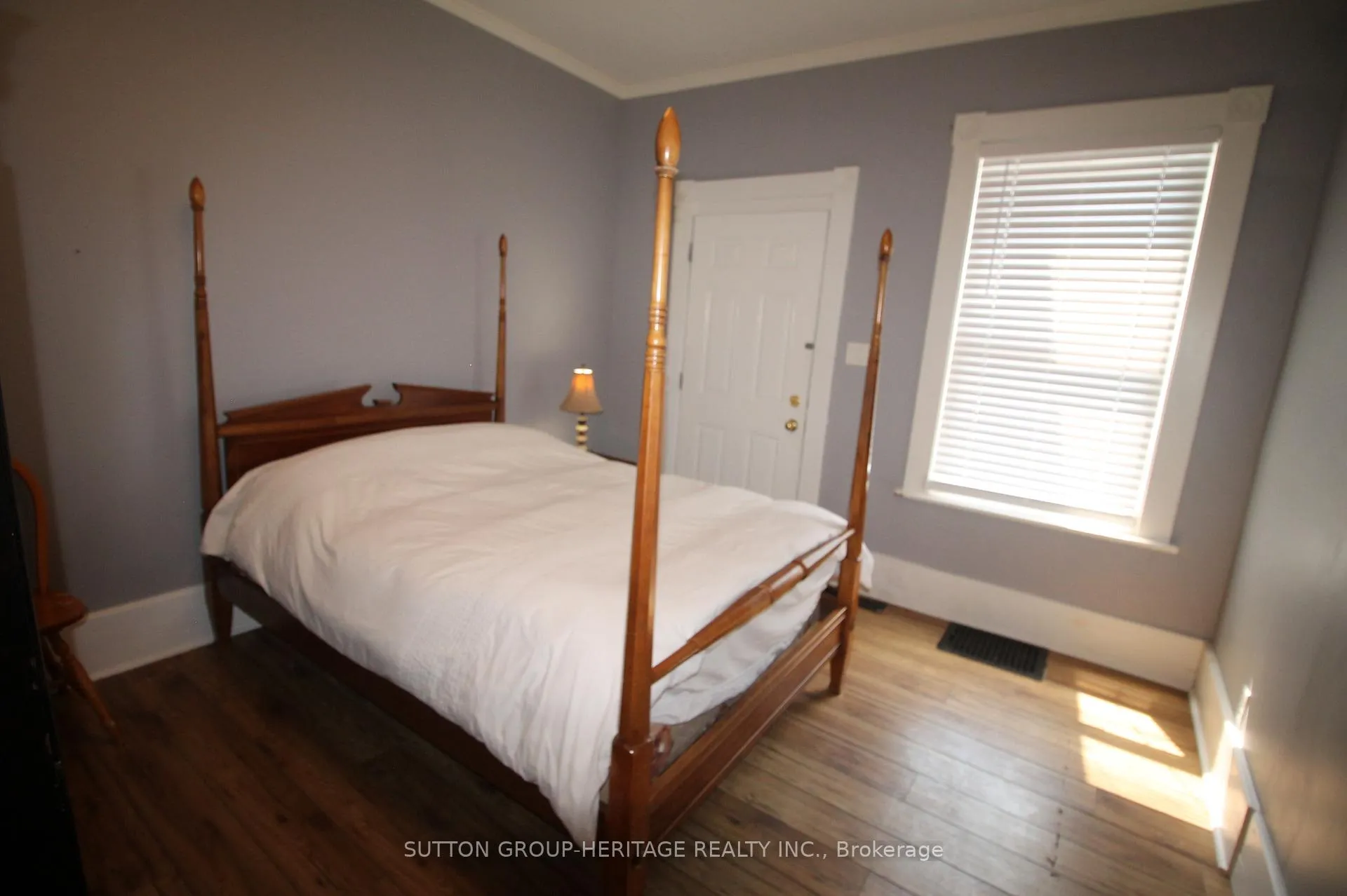 Photo 10 of 260 Stewart Street, Peterborough, Town Ward 3 — HOMEH