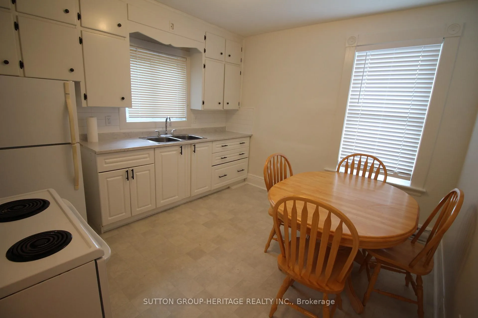 Photo 18 of 260 Stewart Street, Peterborough, Town Ward 3 — HOMEH