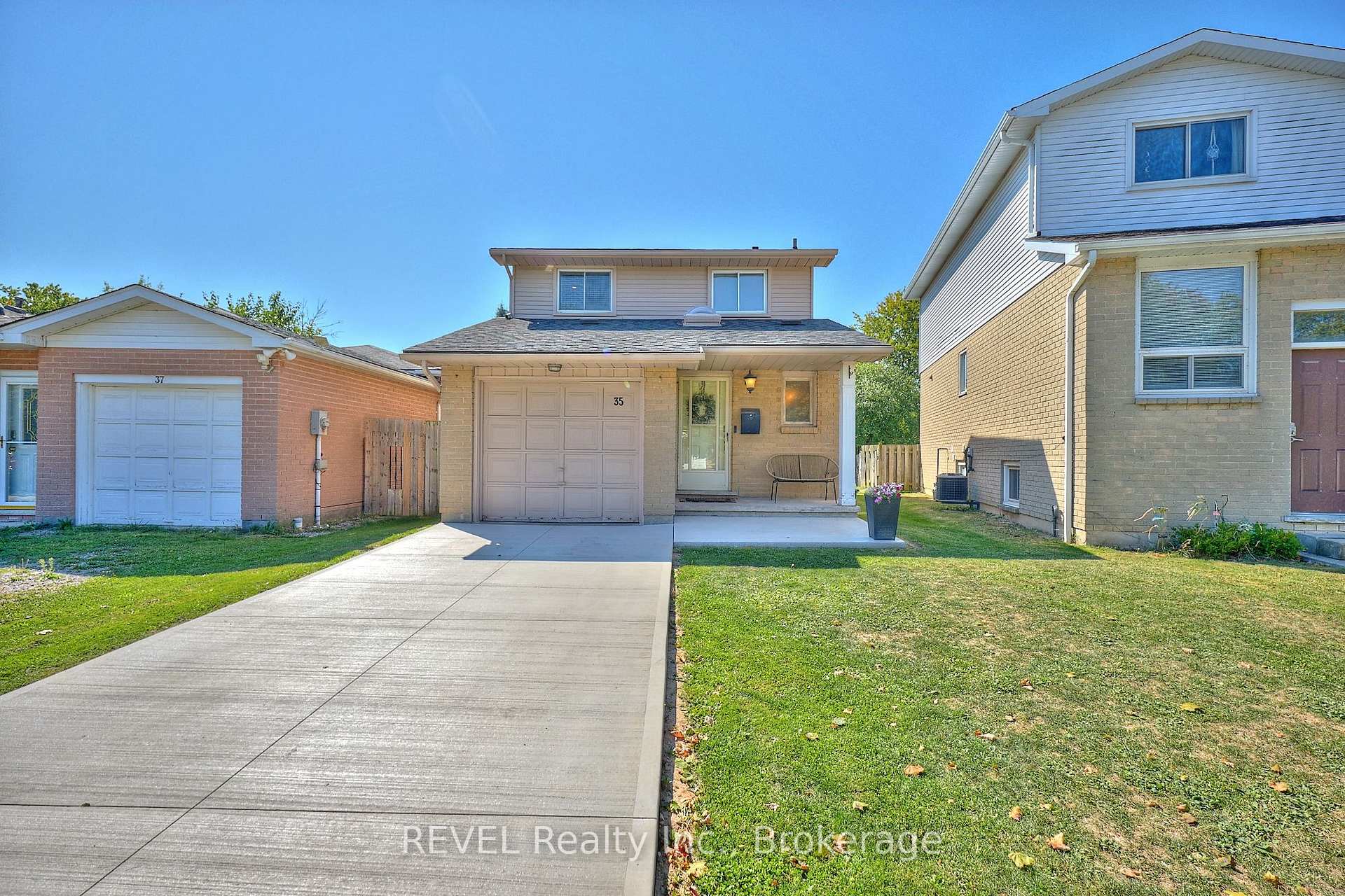 Photo 1 of 35 Romy Crescent, Thorold, Confederation Heights — HOMEH