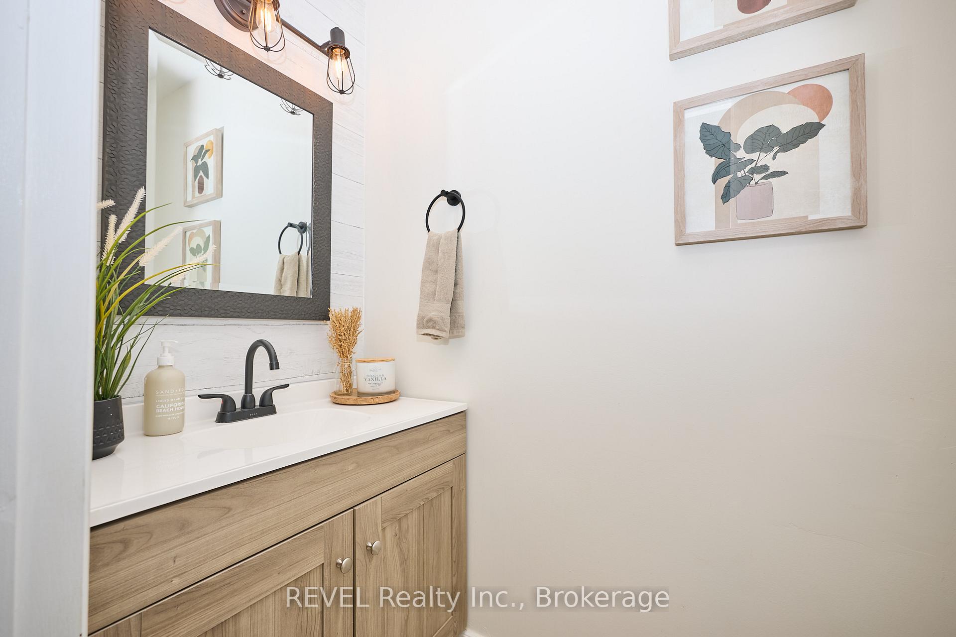 Photo 5 of 35 Romy Crescent, Thorold, Confederation Heights — HOMEH