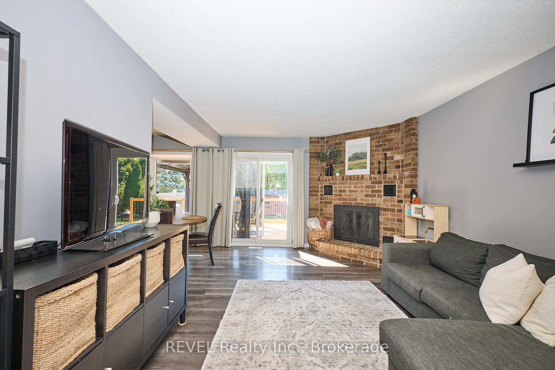 Photo 6 of 35 Romy Crescent, Thorold, Confederation Heights — HOMEH
