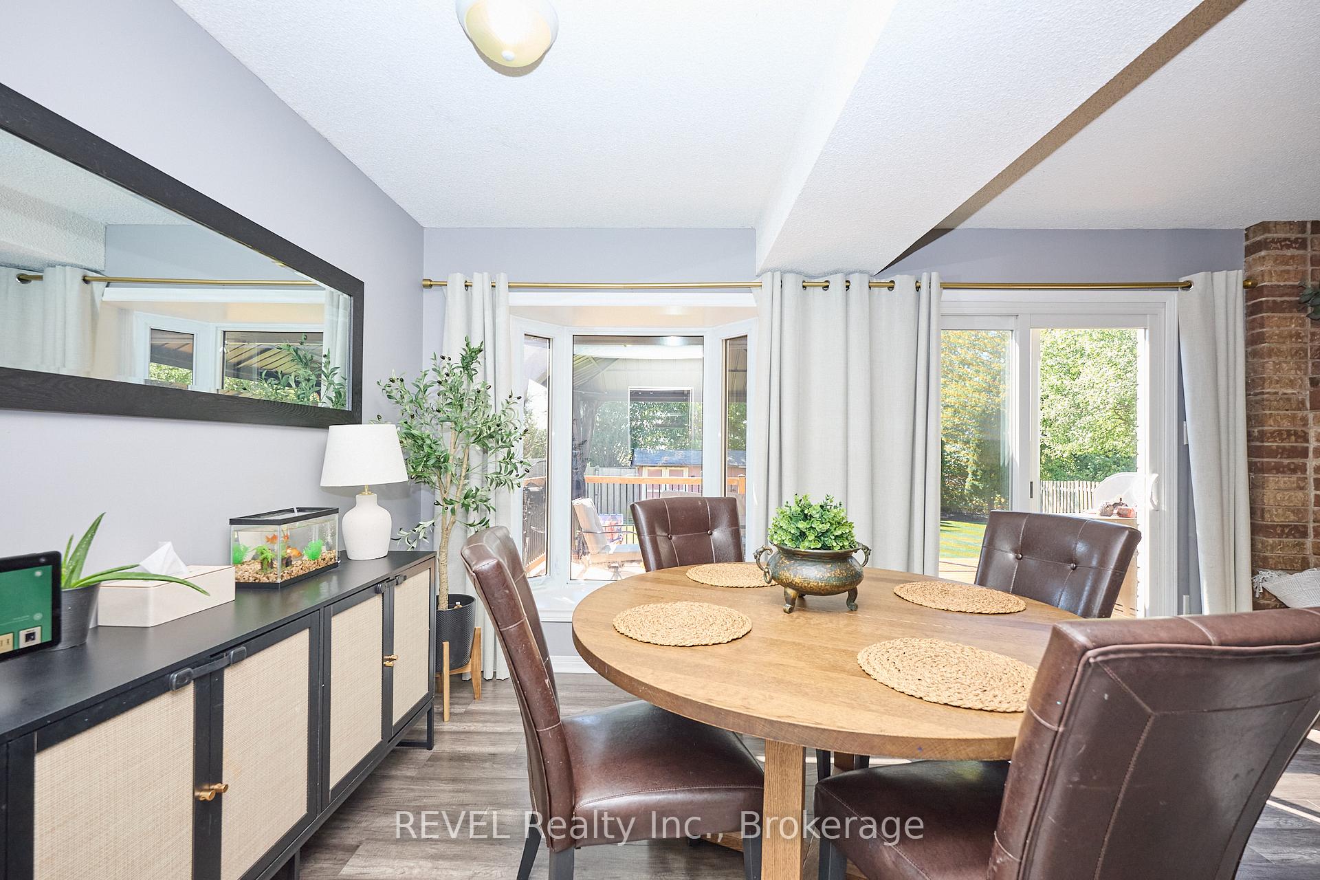 Photo 17 of 35 Romy Crescent, Thorold, Confederation Heights — HOMEH
