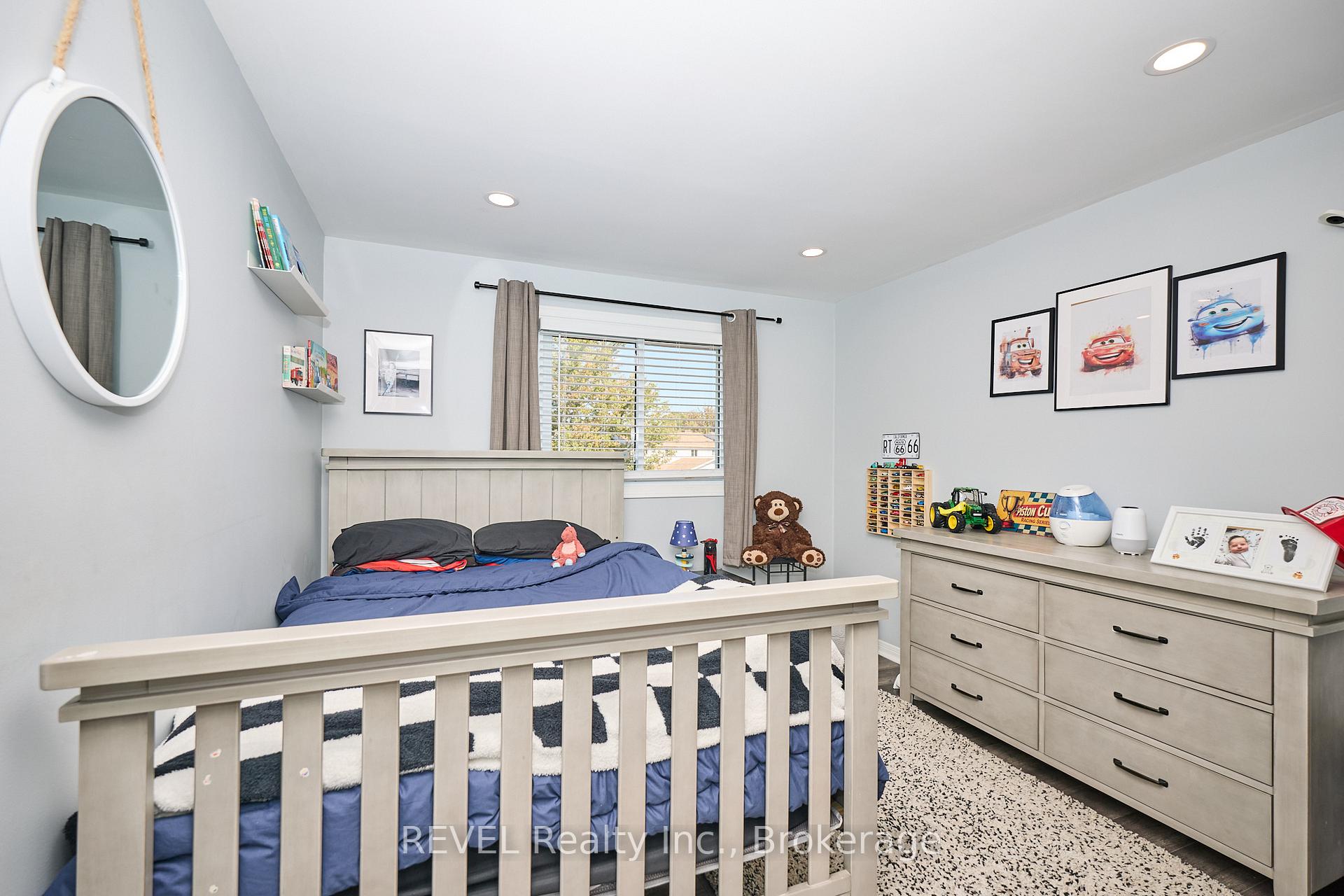 Photo 18 of 35 Romy Crescent, Thorold, Confederation Heights — HOMEH