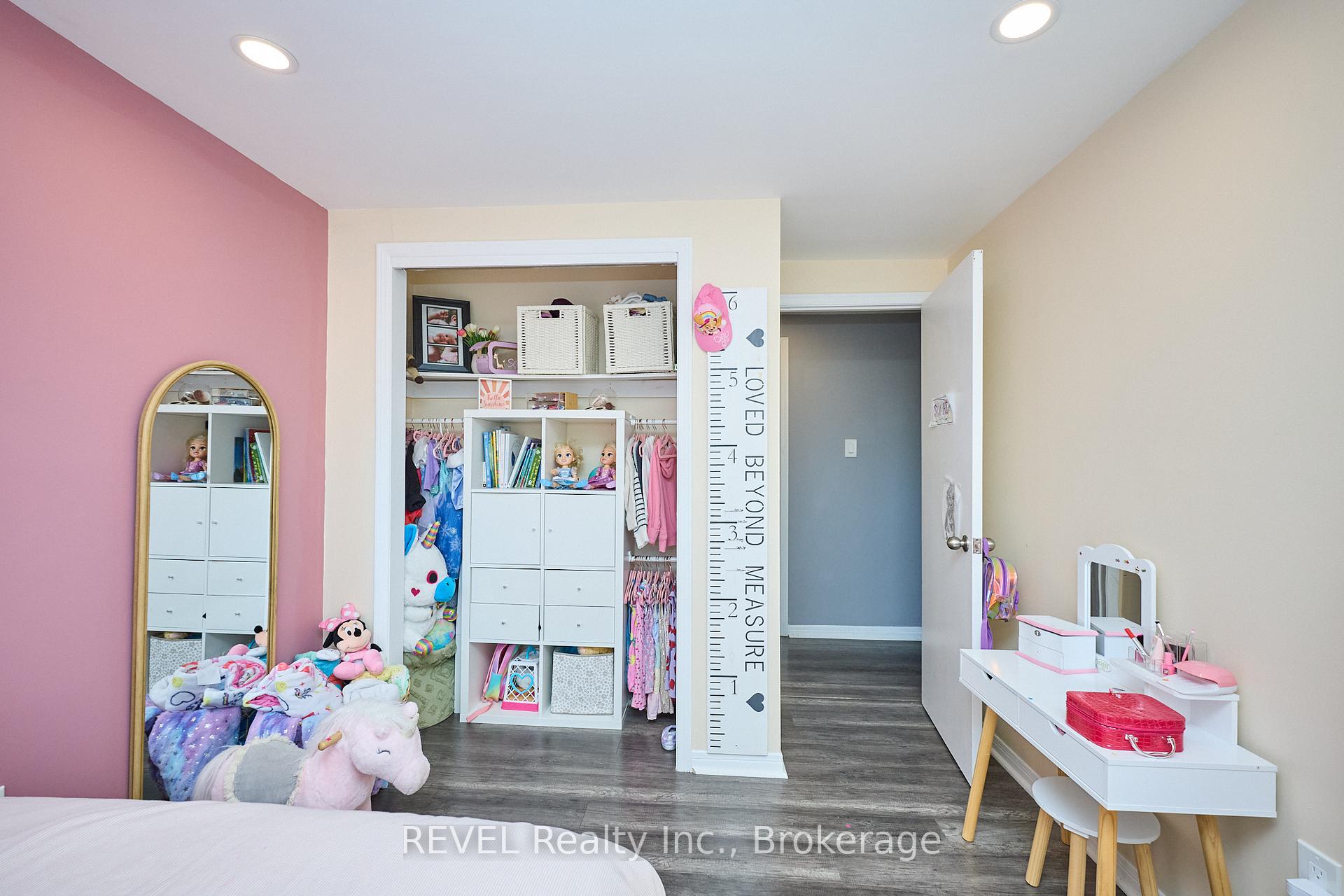 Photo 22 of 35 Romy Crescent, Thorold, Confederation Heights — HOMEH