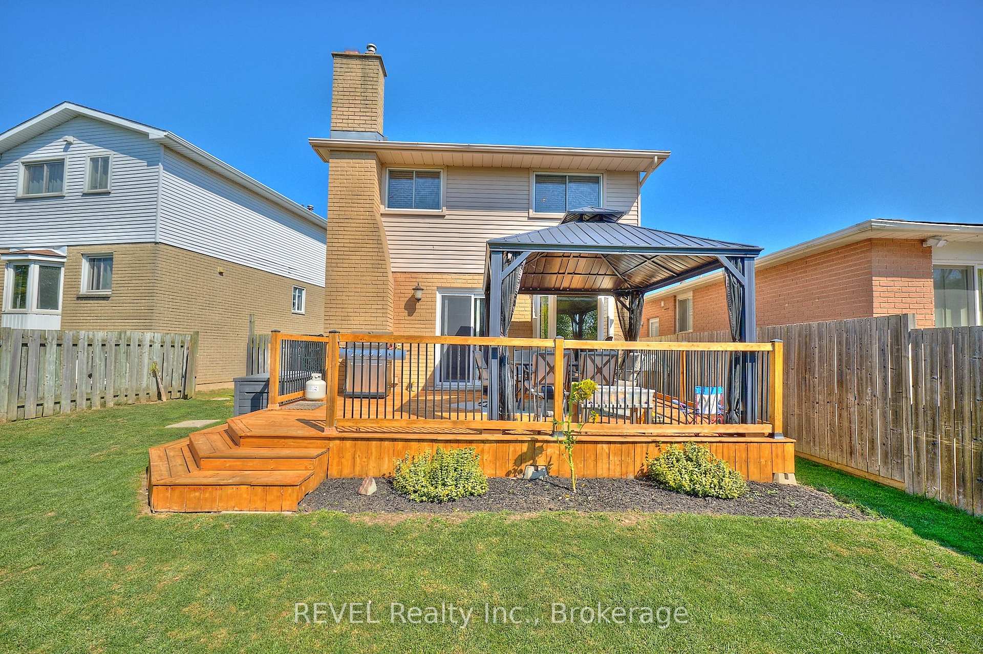 Photo 40 of 35 Romy Crescent, Thorold, Confederation Heights — HOMEH