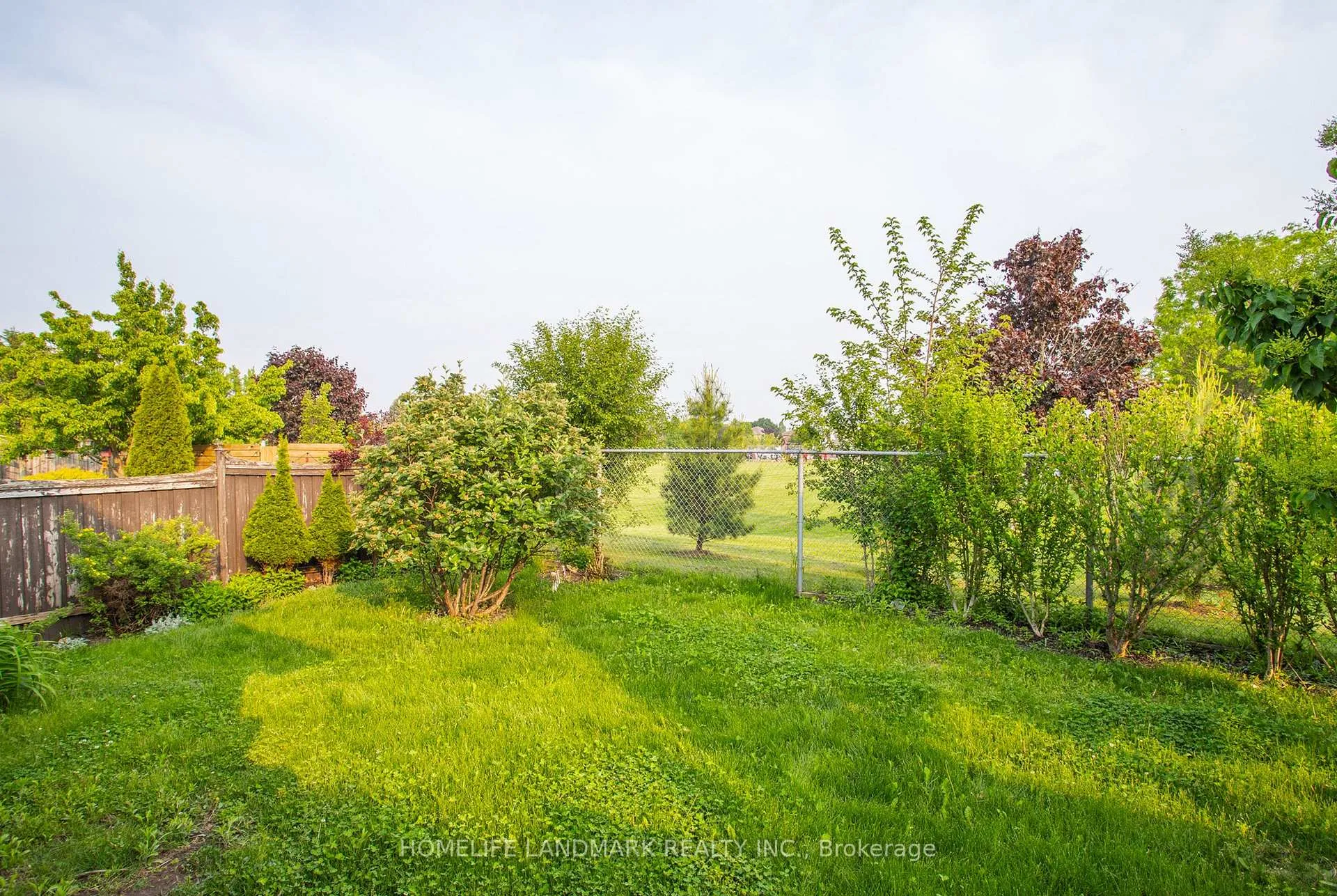 Photo 28 of 1004 Catskill Drive, Oshawa, Northglen — HOMEH