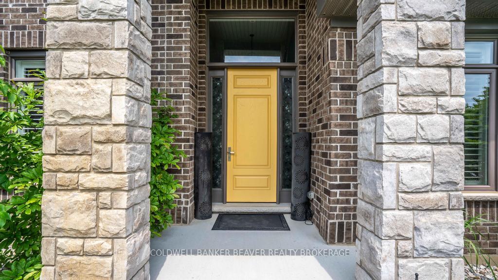 Photo 2 of 2624 Lucas Avenue, Strathroy-Caradoc, Mount Brydges — HOMEH