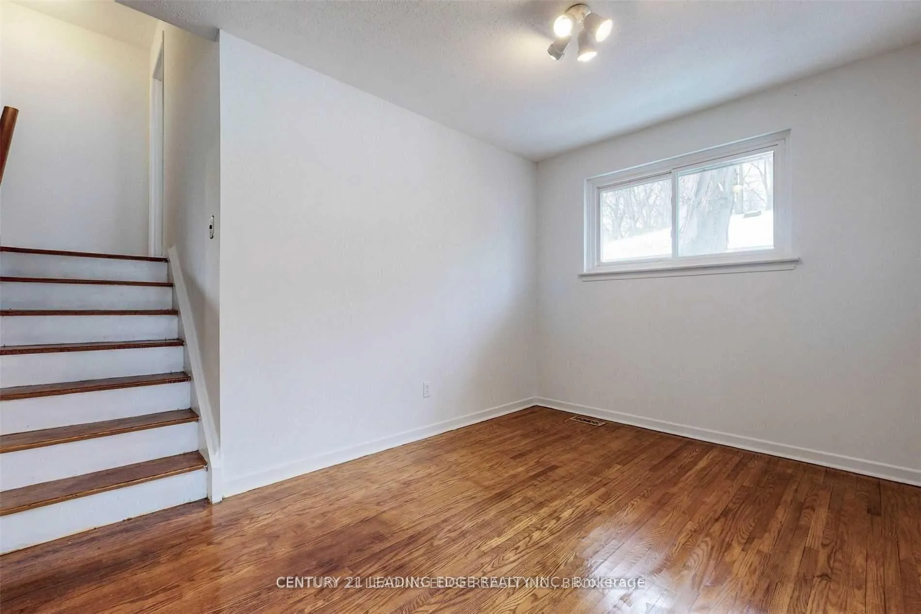 Photo 5 of 6 Jeremy Drive, Markham, Unionville — HOMEH