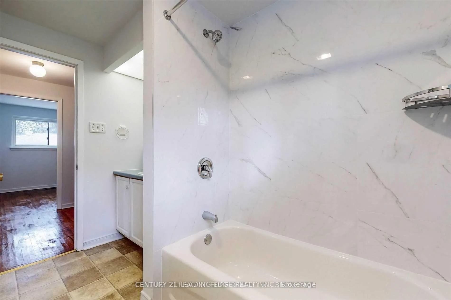 Photo 13 of 6 Jeremy Drive, Markham, Unionville — HOMEH