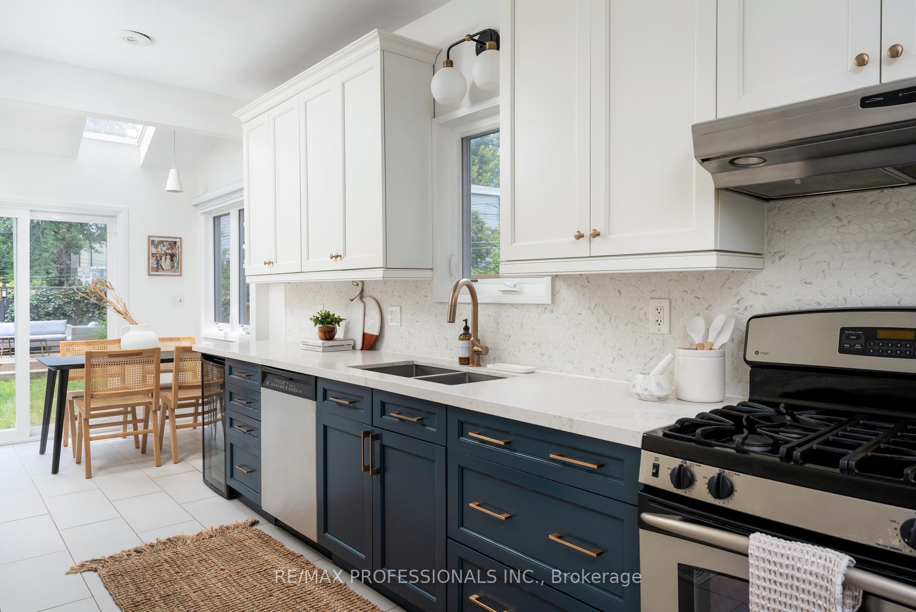 Photo 17 of 20 Condor Avenue, Toronto, Blake-Jones — HOMEH