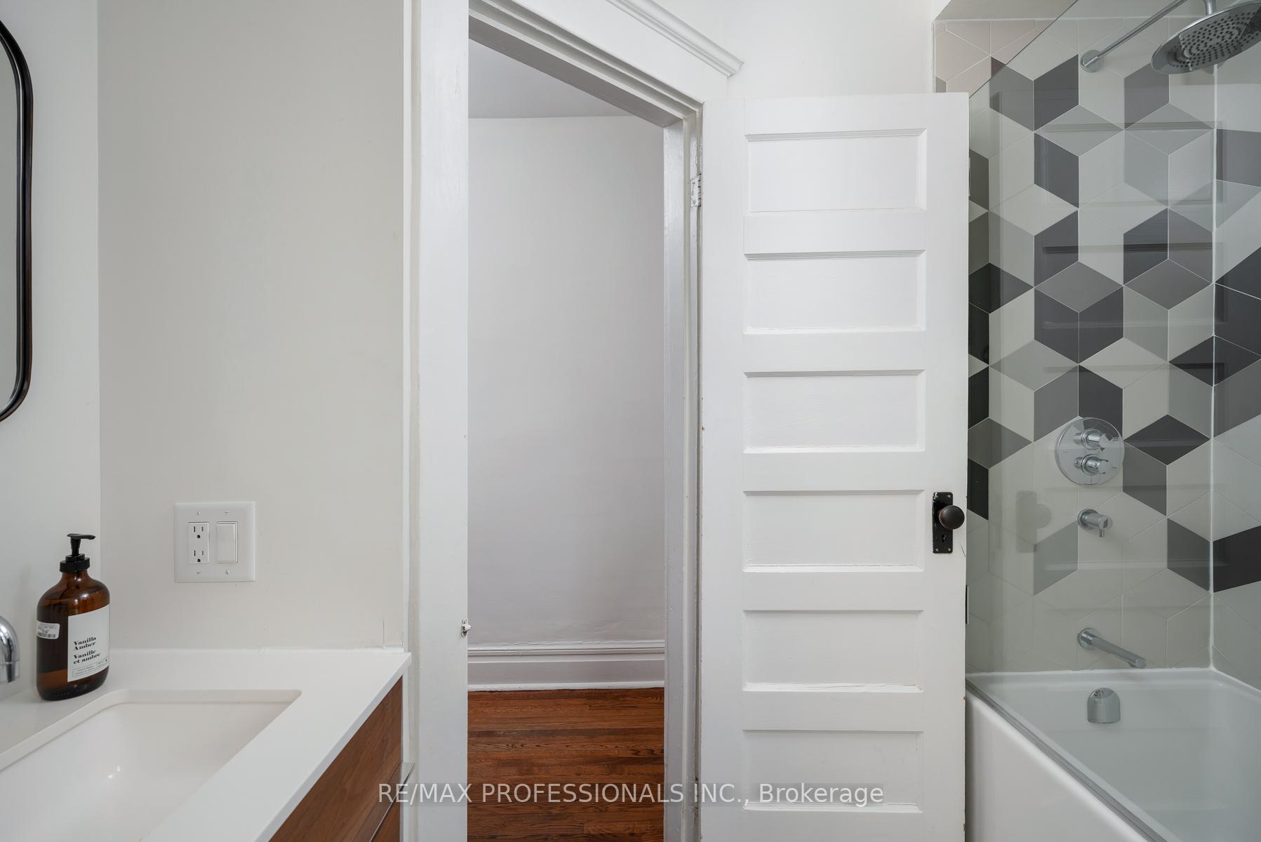 Photo 30 of 20 Condor Avenue, Toronto, Blake-Jones — HOMEH