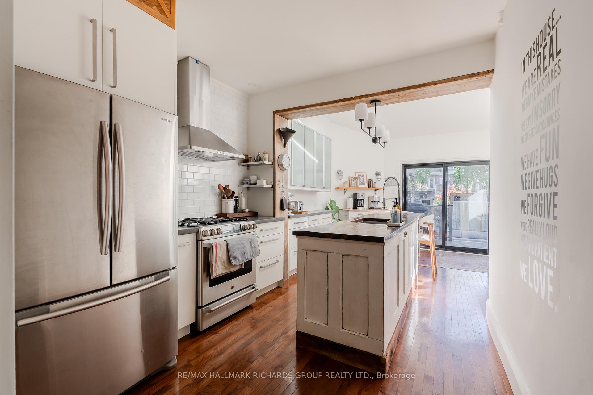 Photo 9 of 51 Herbert Avenue, Toronto, The Beaches — HOMEH