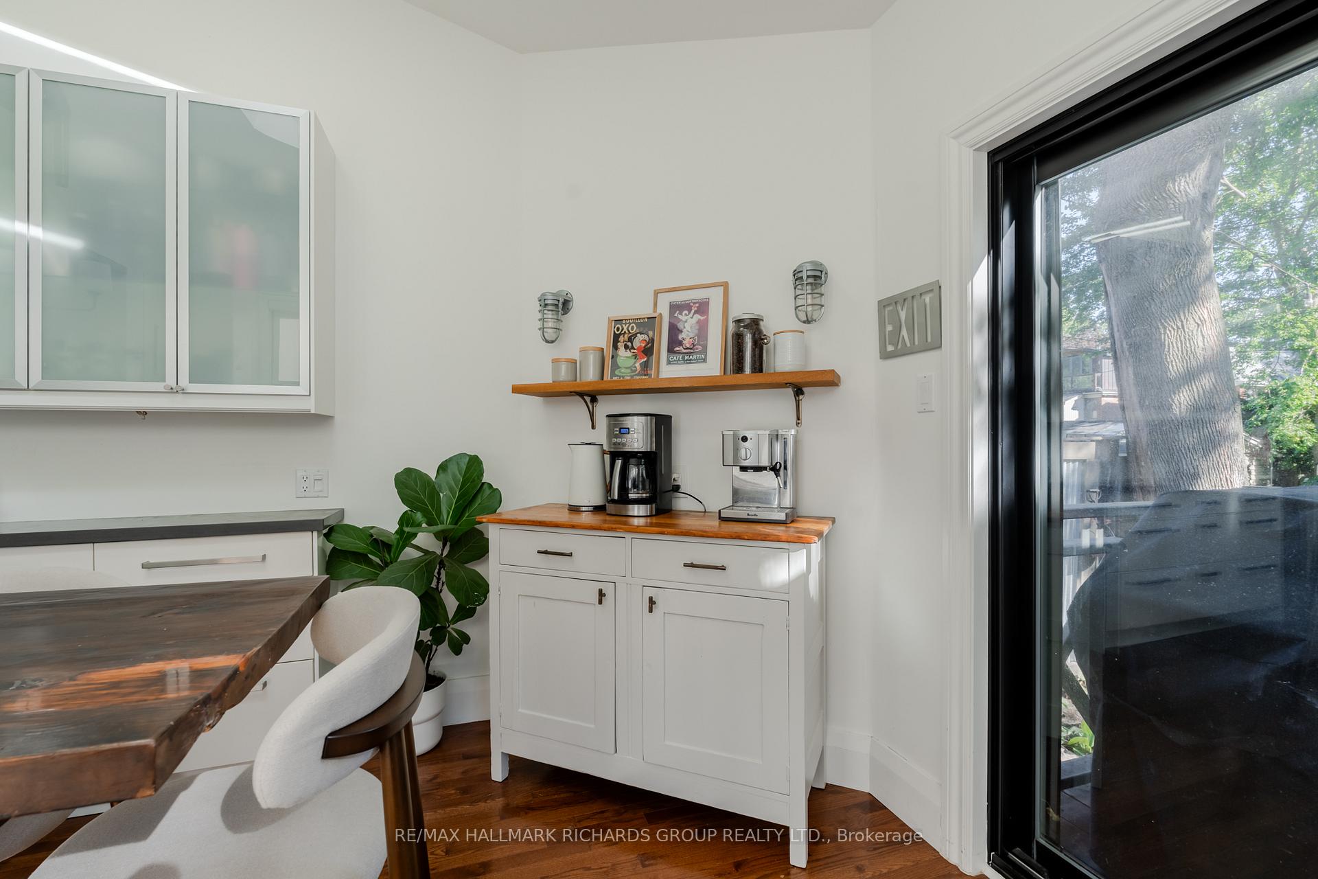 Photo 10 of 51 Herbert Avenue, Toronto, The Beaches — HOMEH