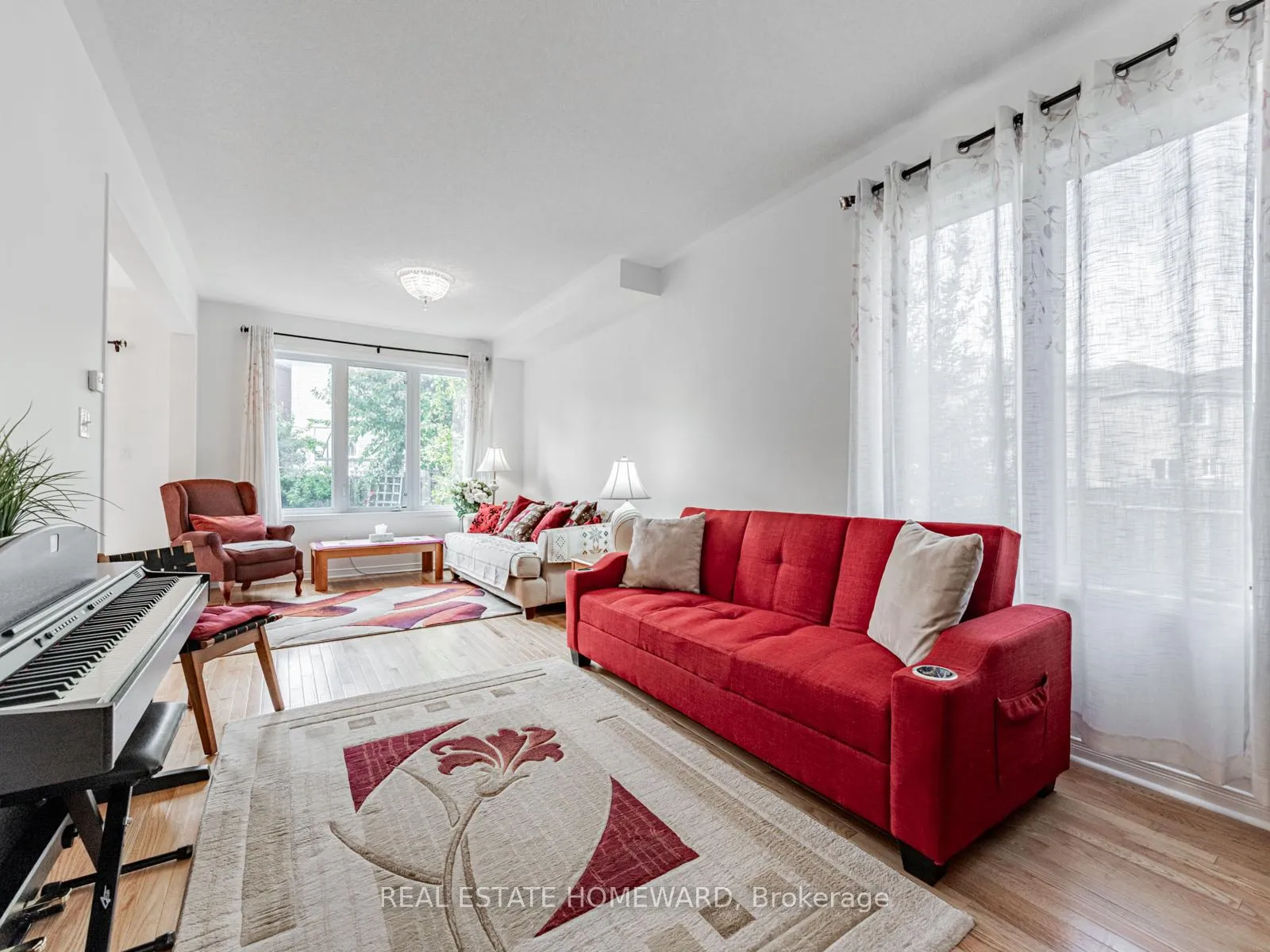Photo 4 of 58 Coleluke Lane, Markham, Middlefield — HOMEH