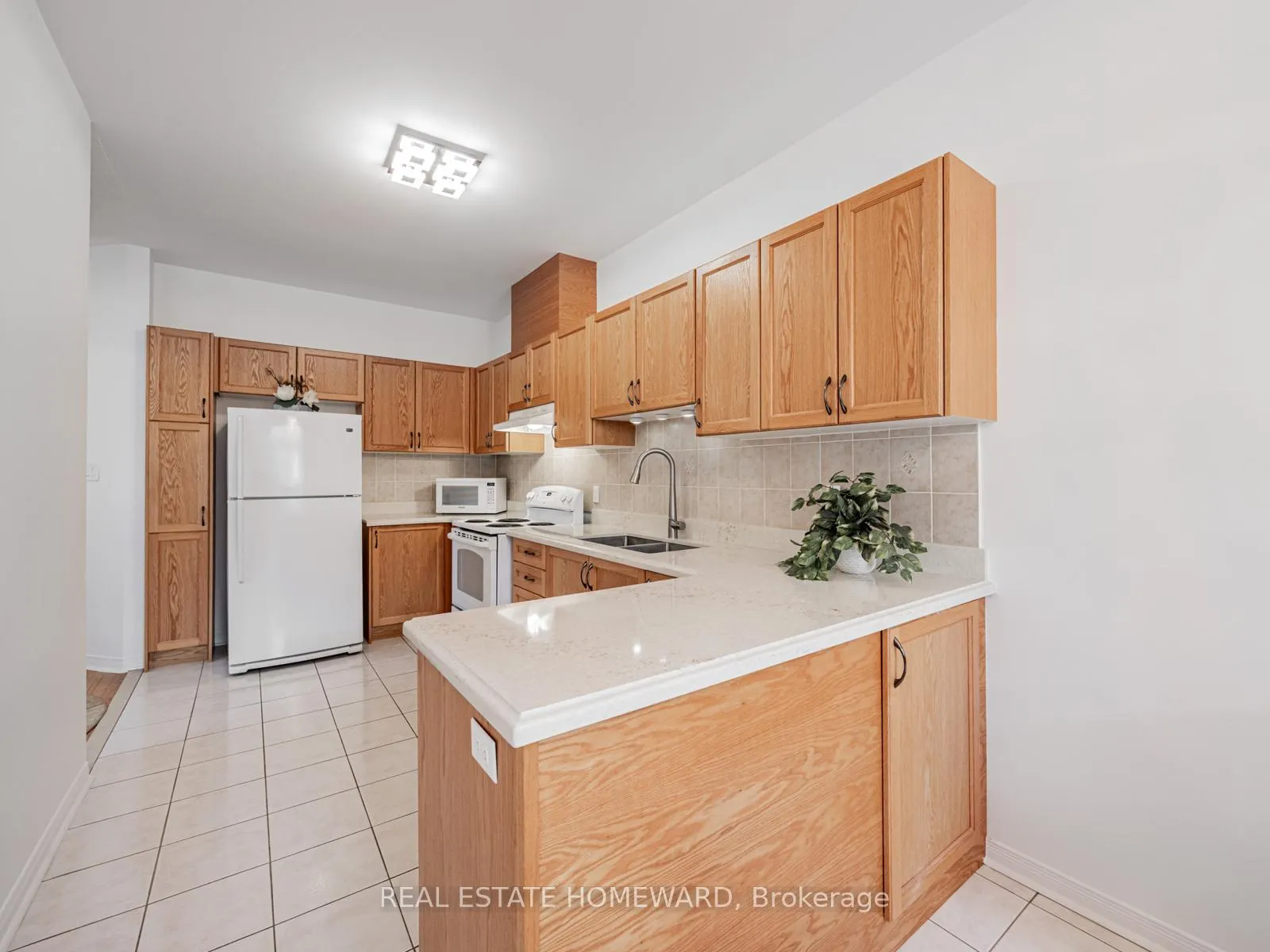 Photo 12 of 58 Coleluke Lane, Markham, Middlefield — HOMEH
