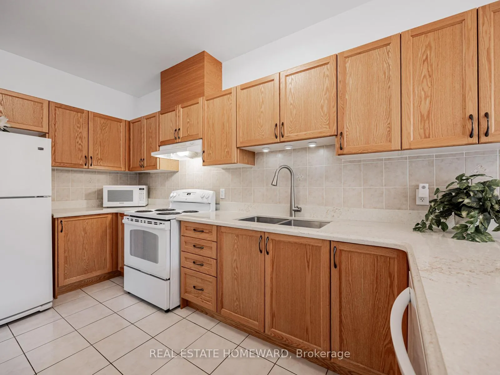 Photo 13 of 58 Coleluke Lane, Markham, Middlefield — HOMEH