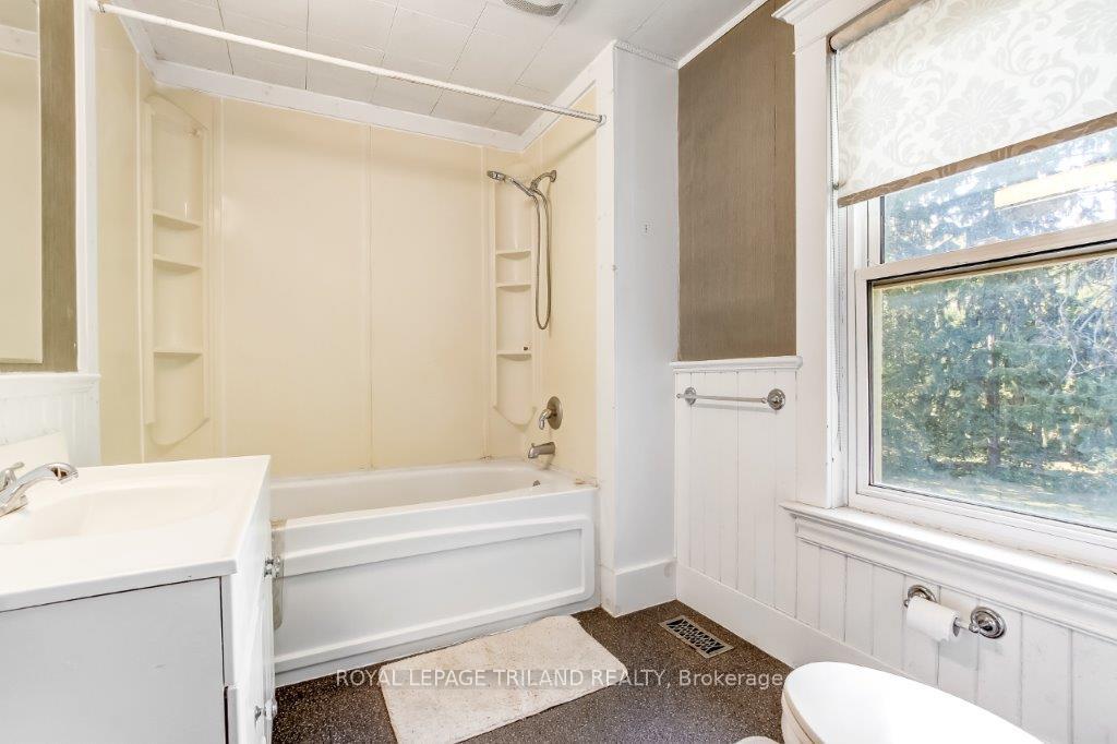 Photo 26 of 286 King Street S, Thames Centre, Thorndale — HOMEH