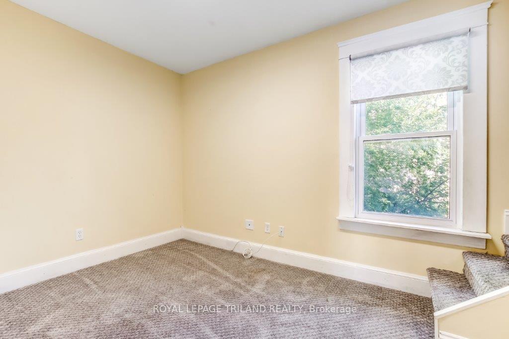 Photo 27 of 286 King Street S, Thames Centre, Thorndale — HOMEH