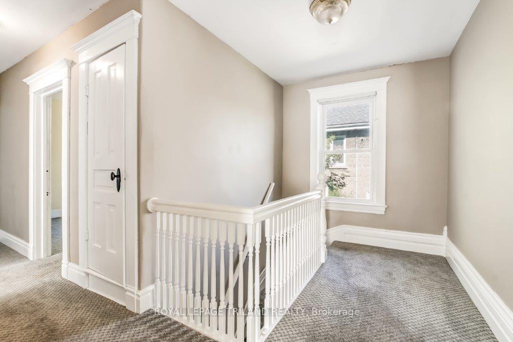 Photo 33 of 286 King Street S, Thames Centre, Thorndale — HOMEH