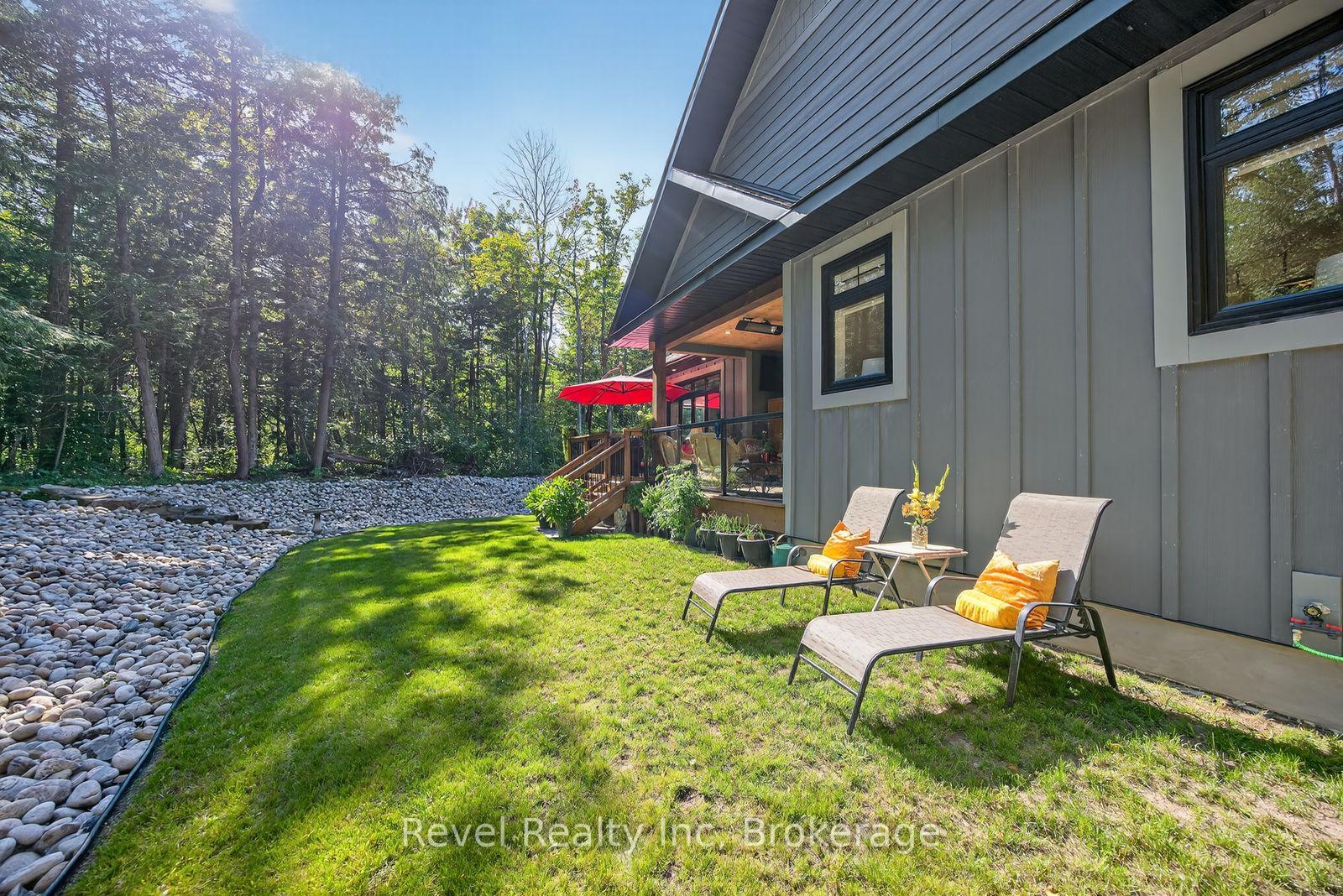 Photo 28 of 517 Silverbirch Drive, Tiny, Rural Tiny — HOMEH