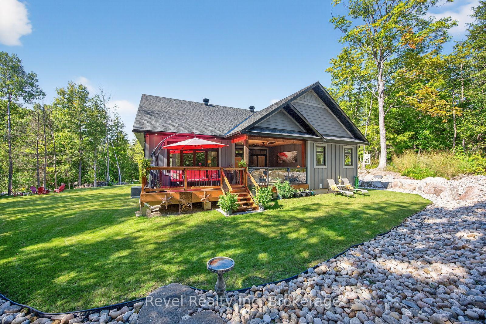 Photo 38 of 517 Silverbirch Drive, Tiny, Rural Tiny — HOMEH