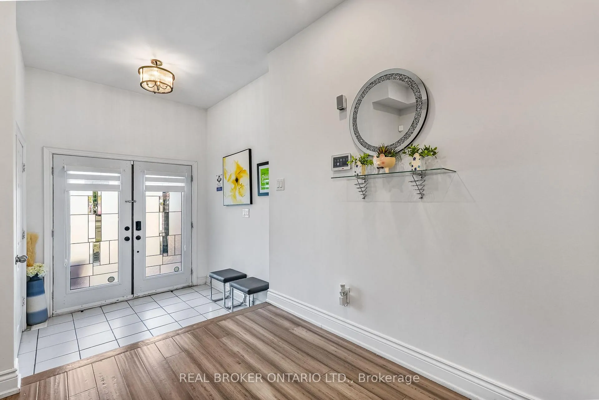 Photo 6 of 32B Cedar Drive, Scarborough, Scarborough Village — HOMEH