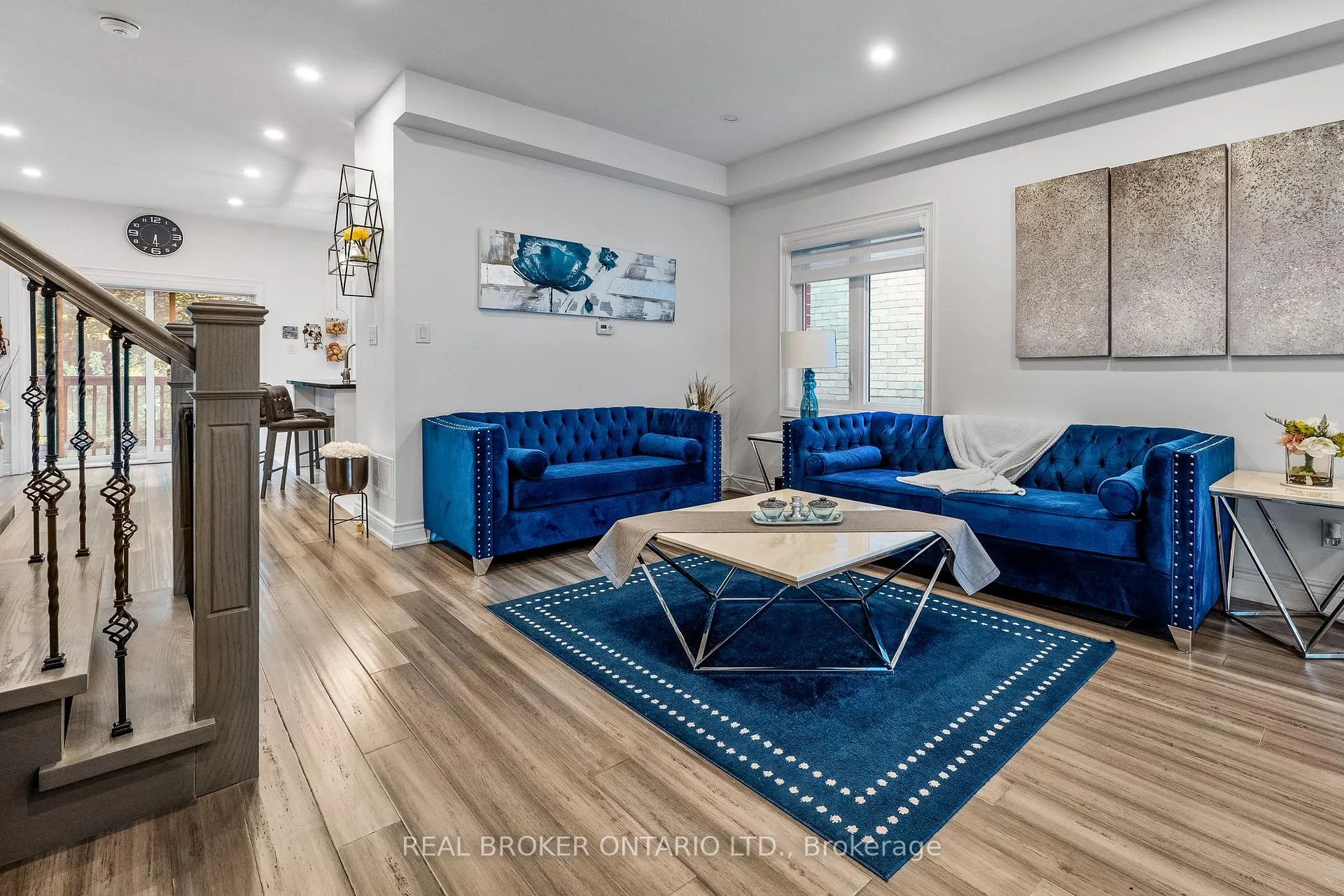 Photo 8 of 32B Cedar Drive, Scarborough, Scarborough Village — HOMEH