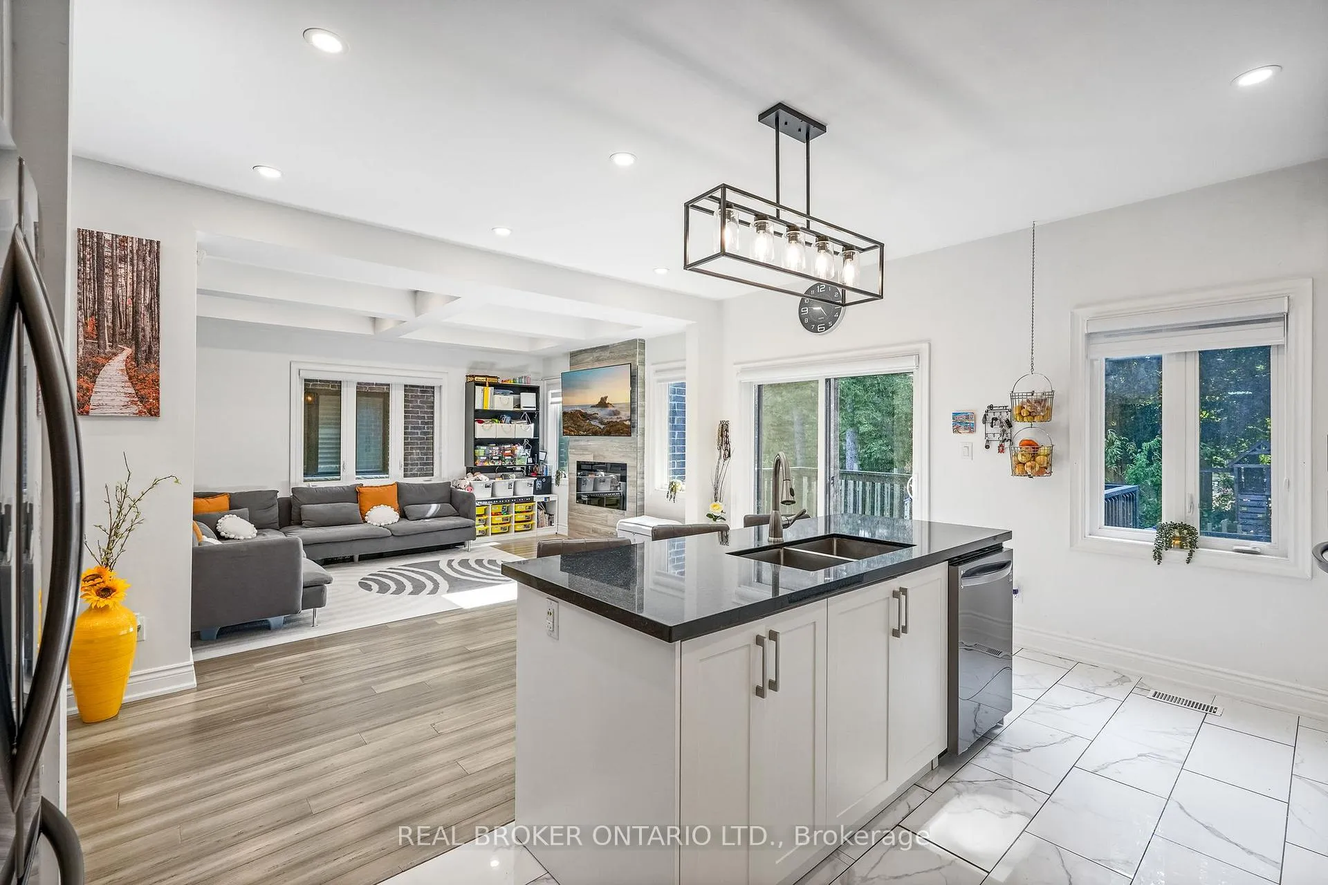 Photo 13 of 32B Cedar Drive, Scarborough, Scarborough Village — HOMEH