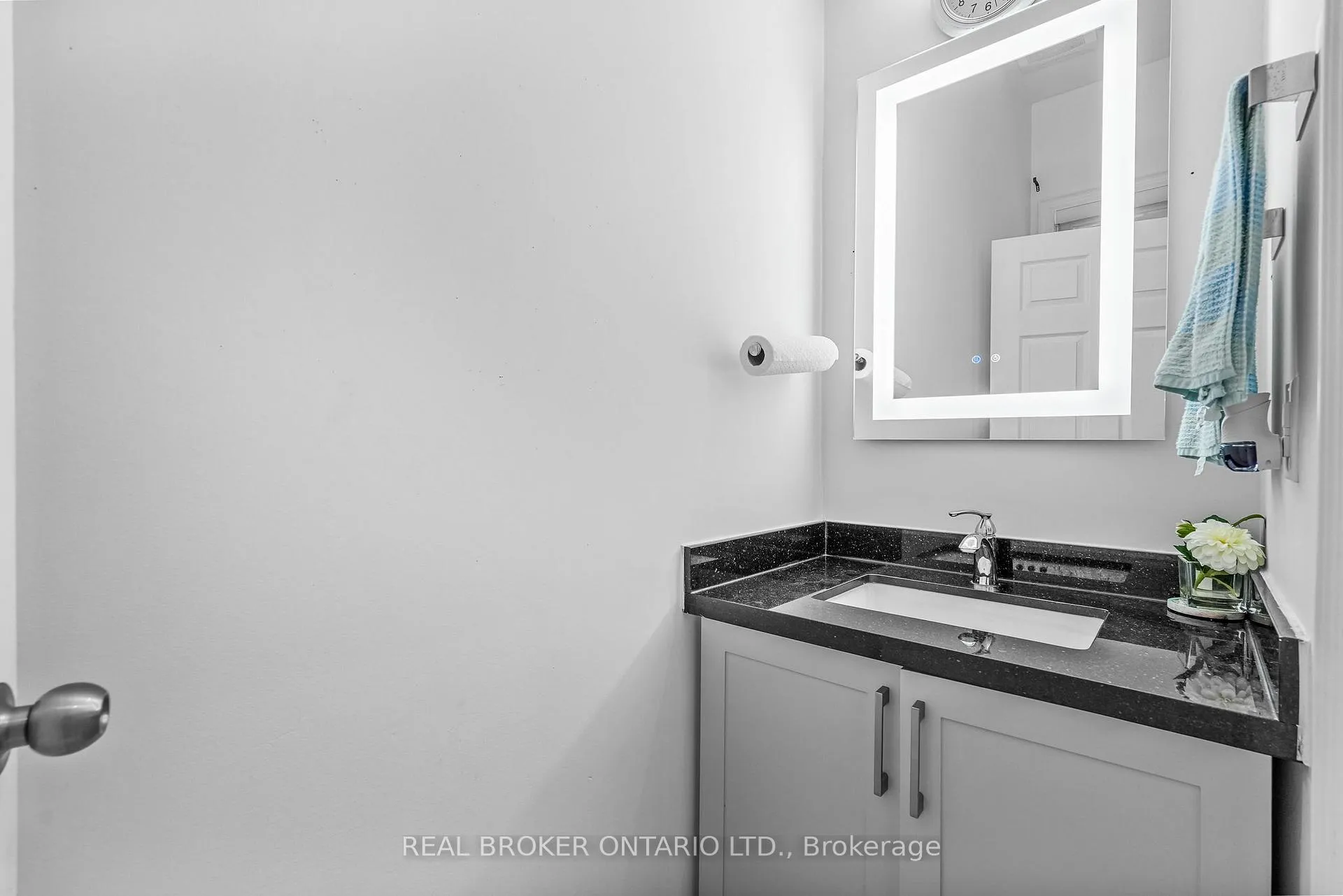 Photo 18 of 32B Cedar Drive, Scarborough, Scarborough Village — HOMEH