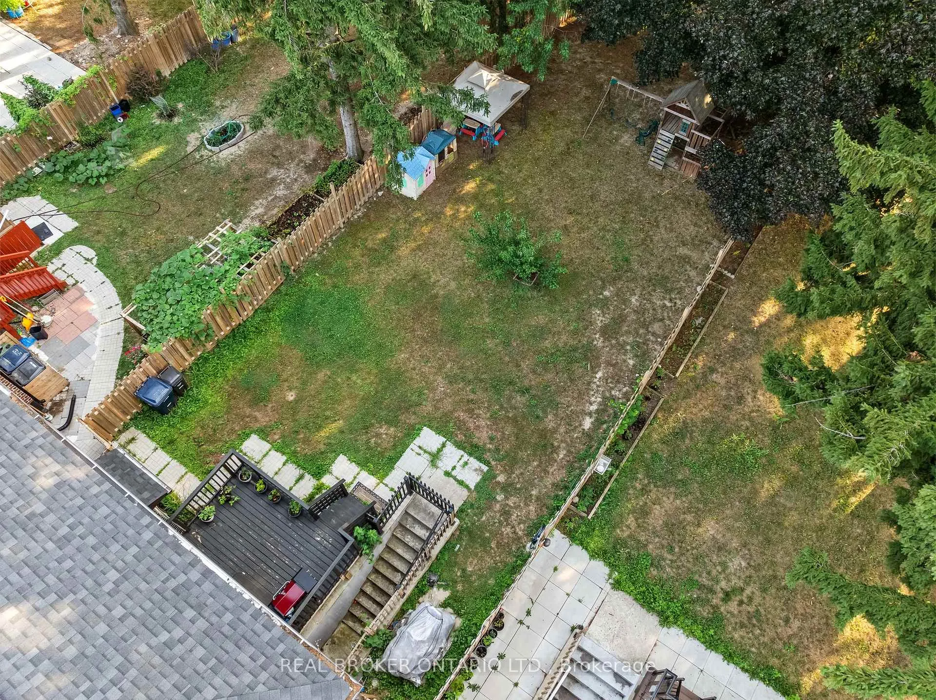 Photo 38 of 32B Cedar Drive, Scarborough, Scarborough Village — HOMEH