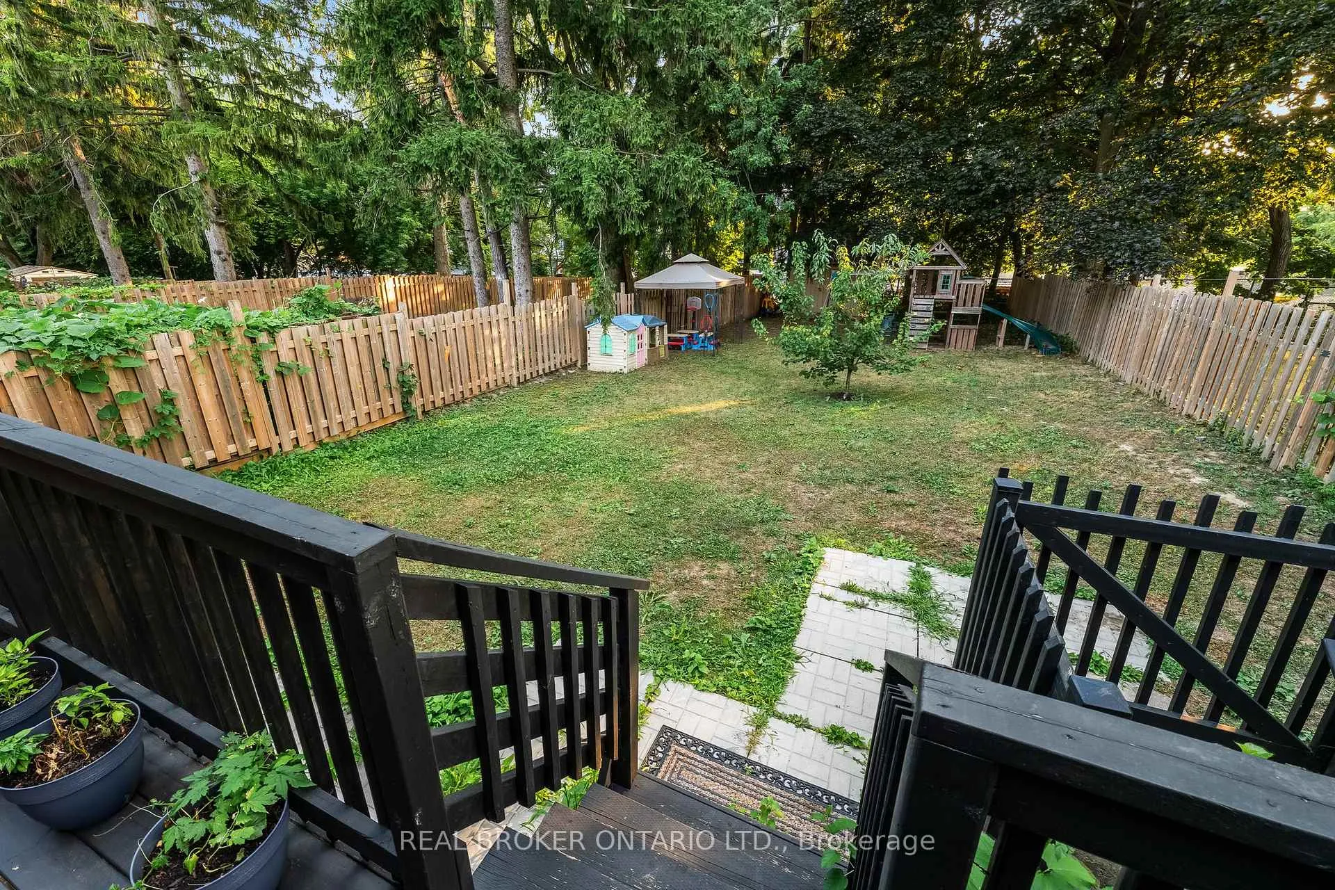 Photo 41 of 32B Cedar Drive, Scarborough, Scarborough Village — HOMEH