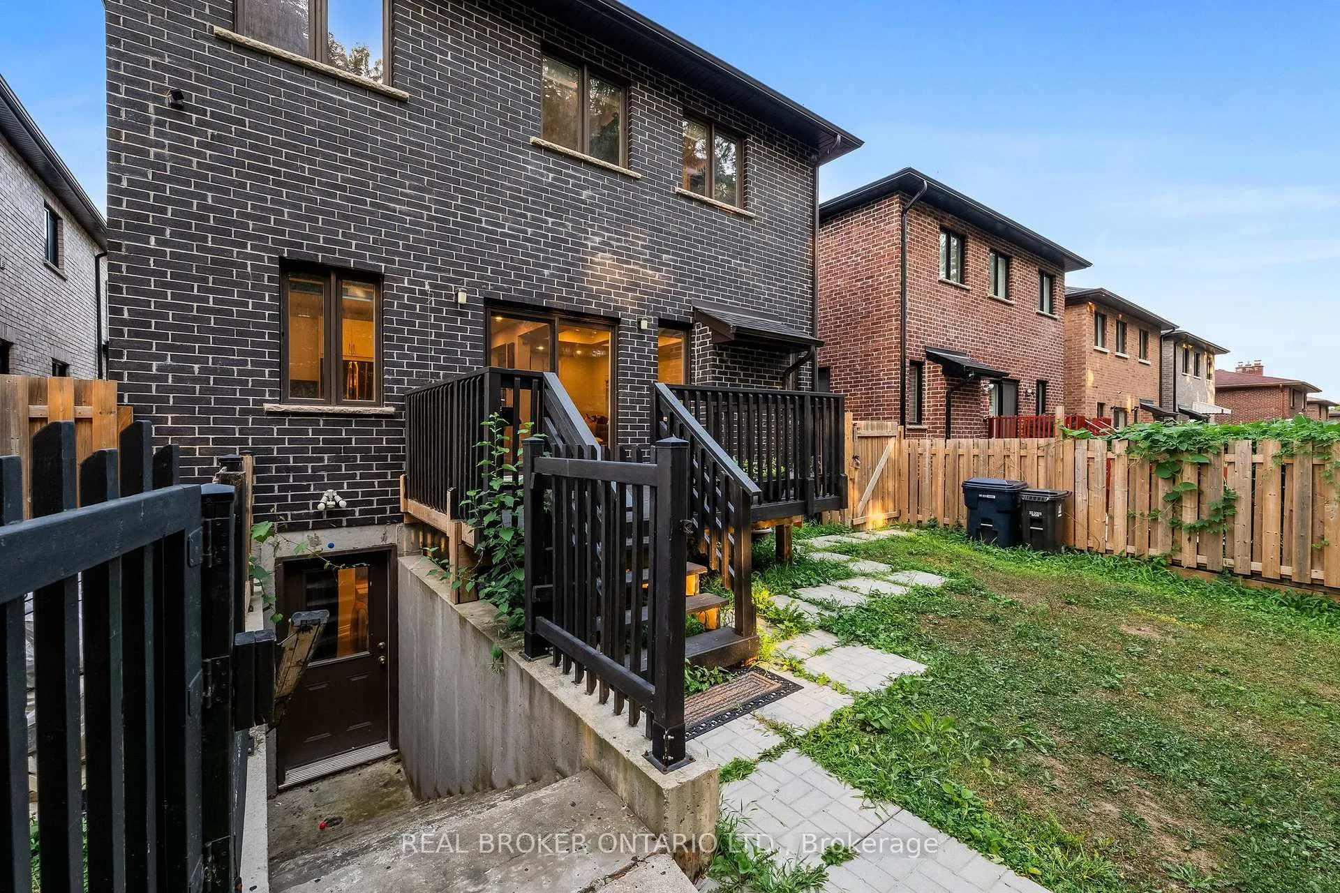 Photo 42 of 32B Cedar Drive, Scarborough, Scarborough Village — HOMEH