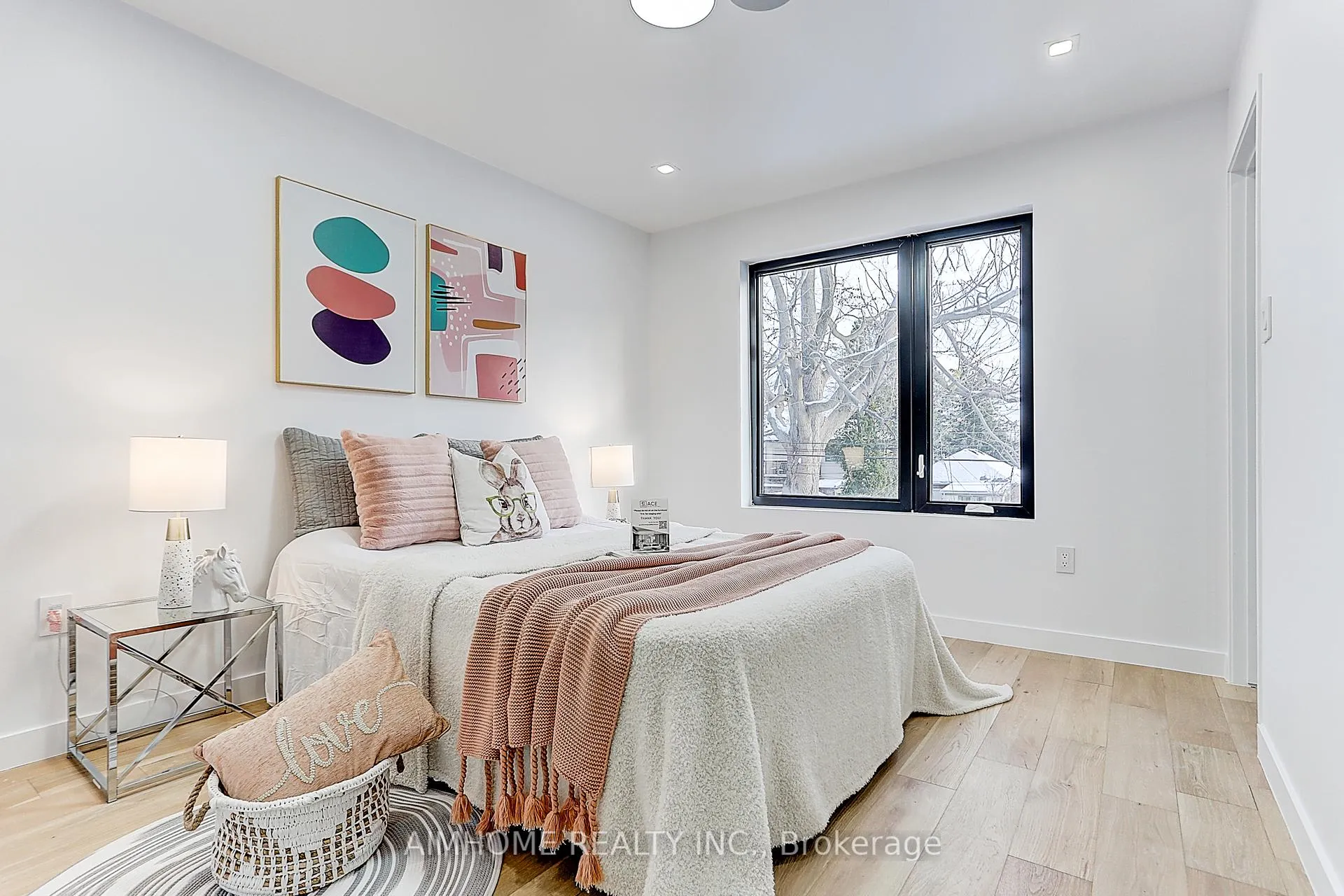 Photo 13 of upper 15 Holborne Avenue, Toronto, Danforth Village-East York — HOMEH