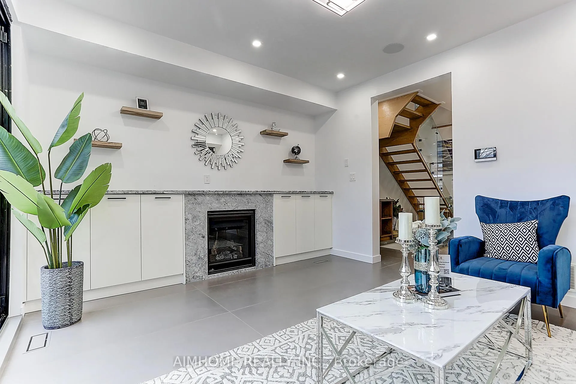 Photo 21 of upper 15 Holborne Avenue, Toronto, Danforth Village-East York — HOMEH