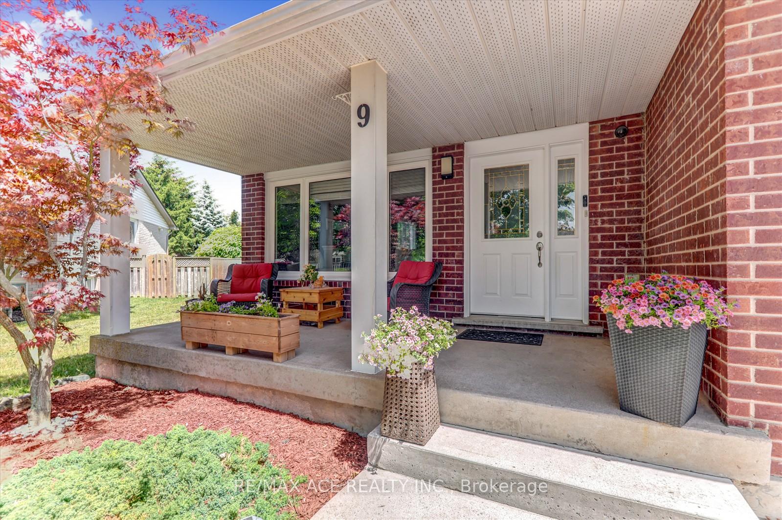 Photo 4 of 9 Parkview Court, Thorold, Confederation Heights — HOMEH