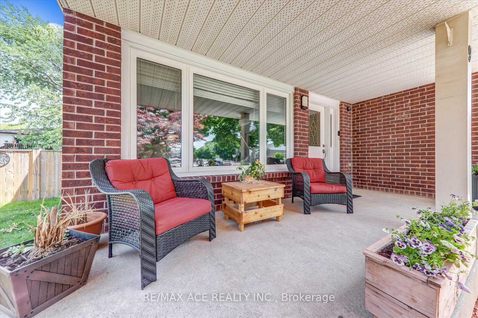 Photo 5 of 9 Parkview Court, Thorold, Confederation Heights — HOMEH