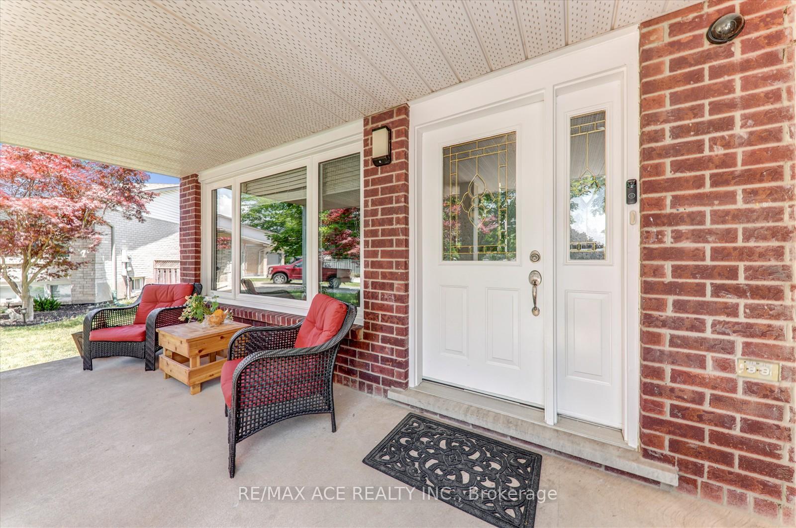 Photo 6 of 9 Parkview Court, Thorold, Confederation Heights — HOMEH