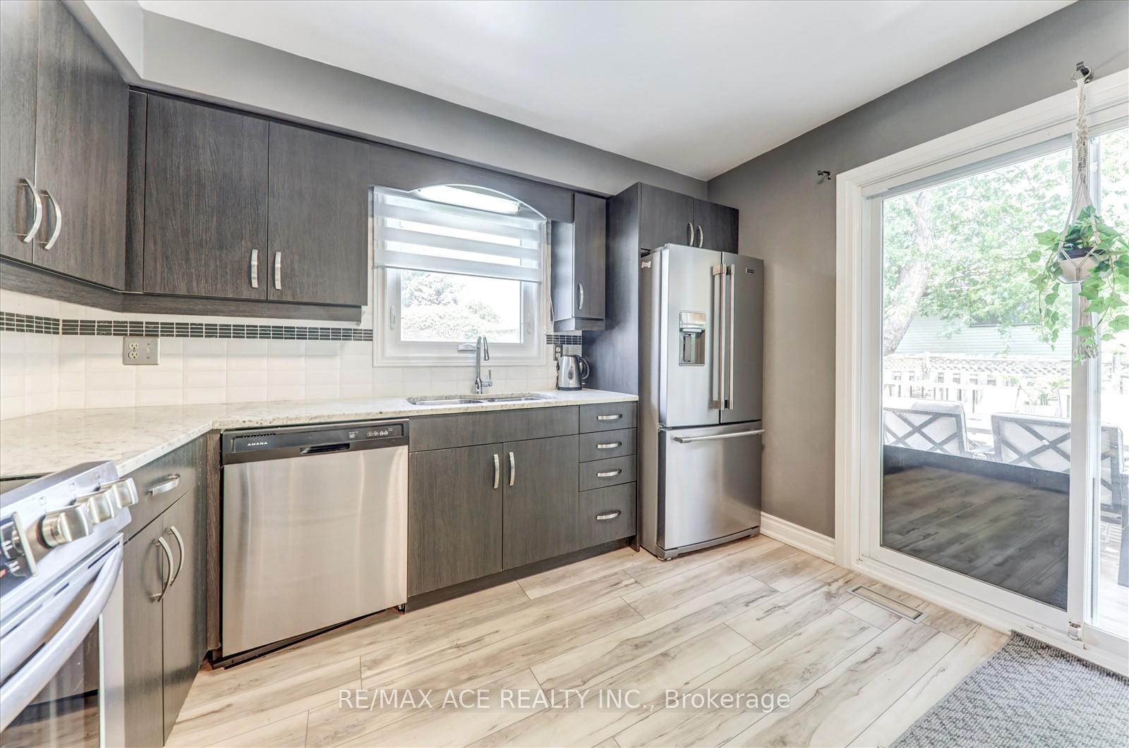 Photo 14 of 9 Parkview Court, Thorold, Confederation Heights — HOMEH