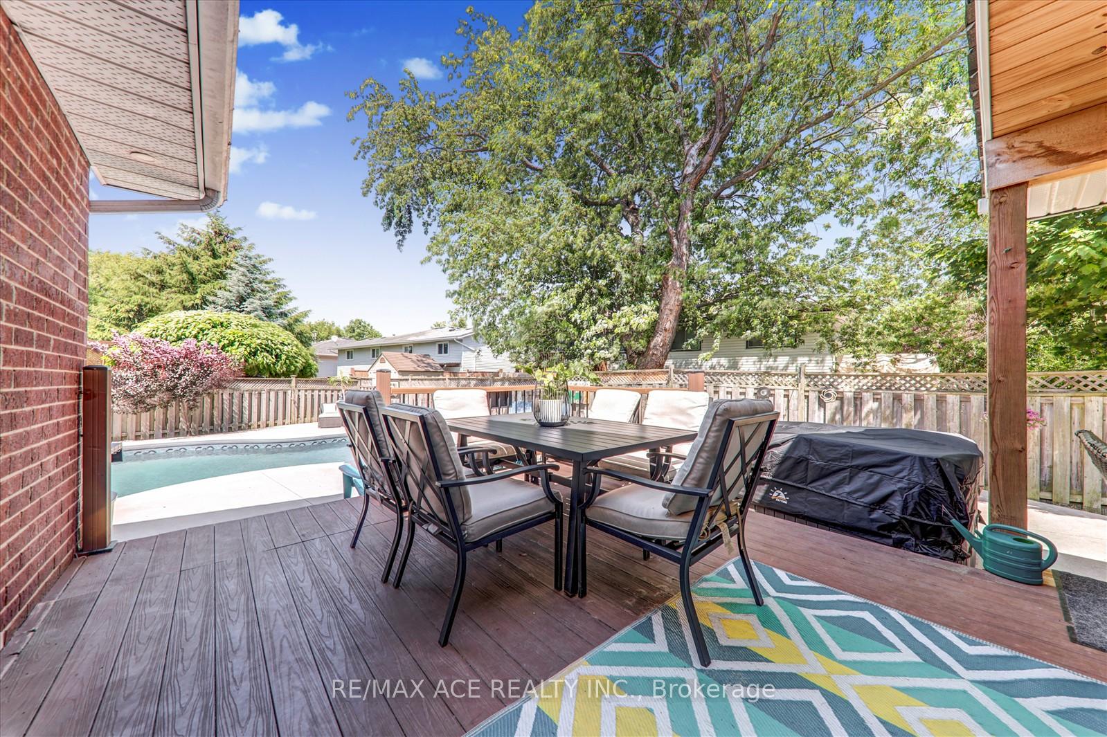 Photo 32 of 9 Parkview Court, Thorold, Confederation Heights — HOMEH