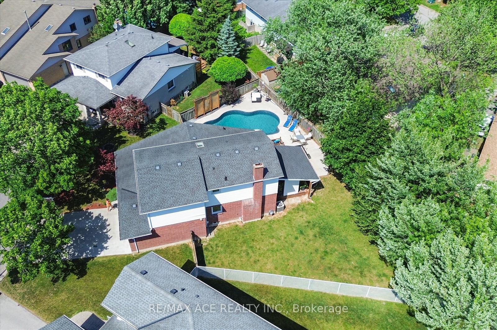 Photo 39 of 9 Parkview Court, Thorold, Confederation Heights — HOMEH