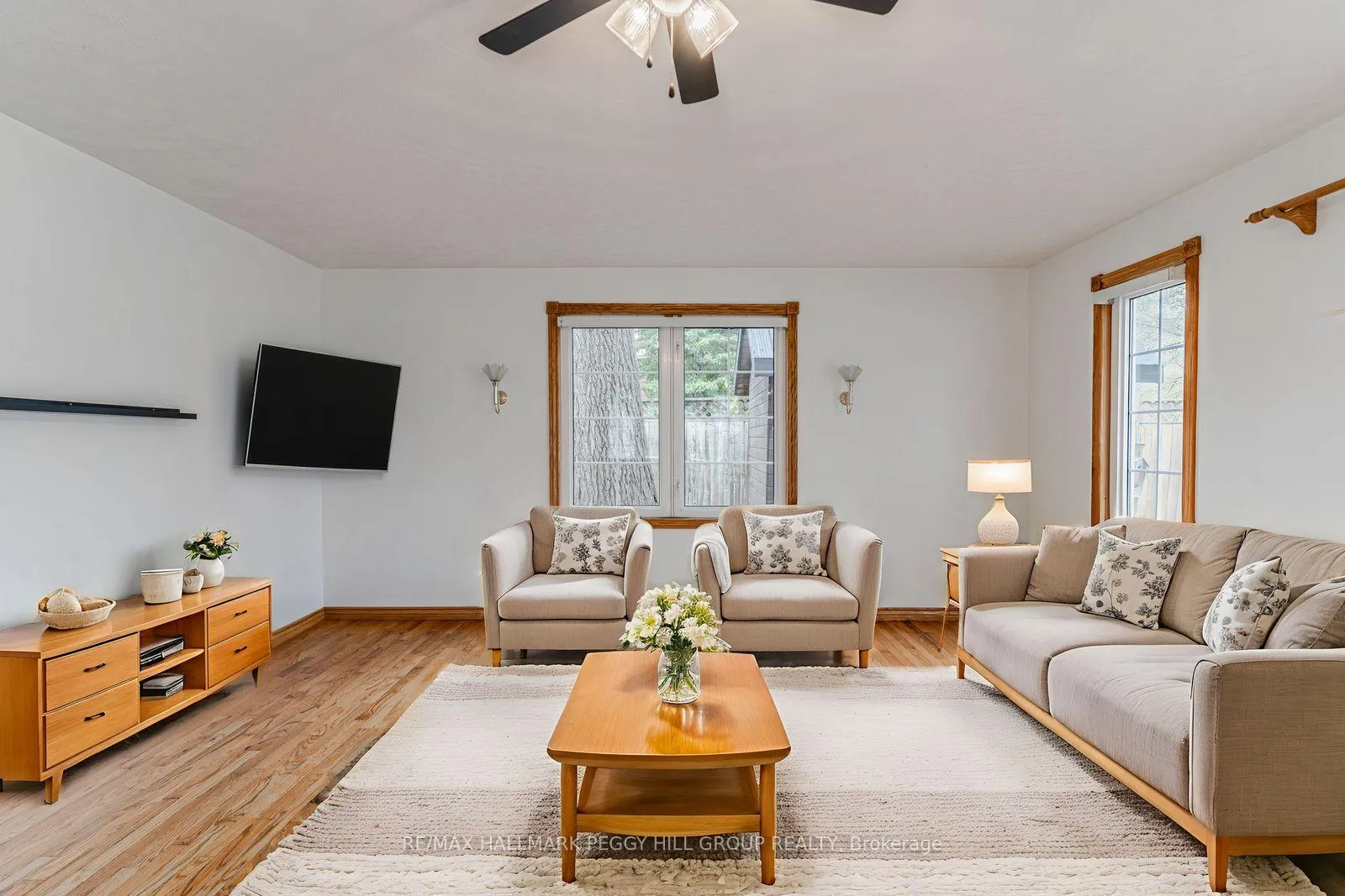 Photo 2 of 40 Queen Street, New Tecumseth, Alliston — HOMEH