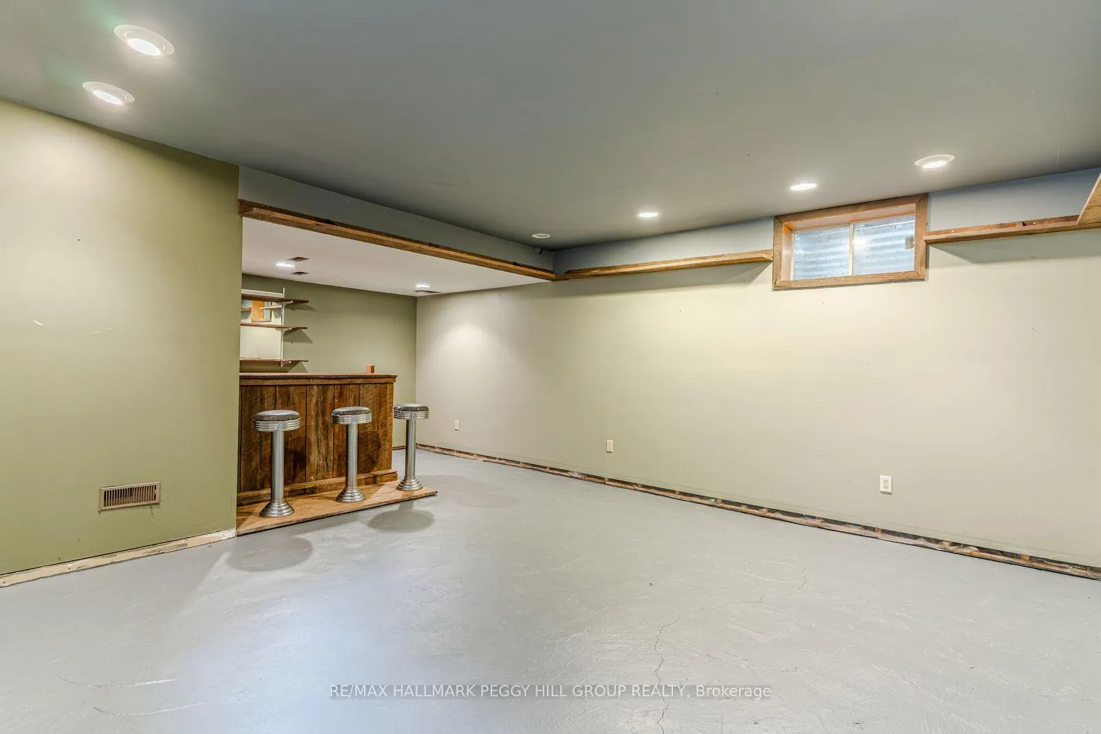 Photo 11 of 40 Queen Street, New Tecumseth, Alliston — HOMEH