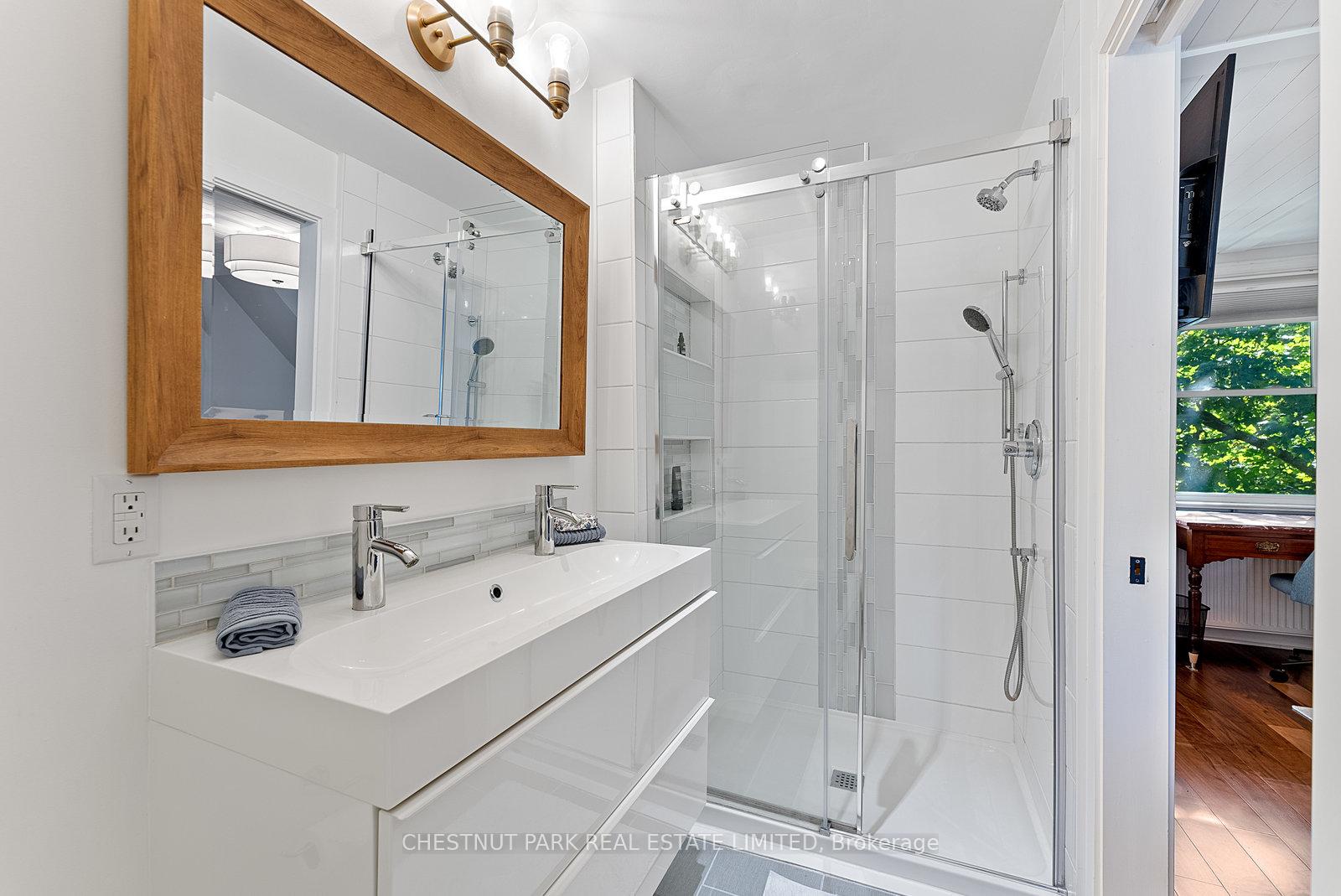 Photo 17 of 85 Eastwood Road, Toronto, Woodbine Corridor — HOMEH
