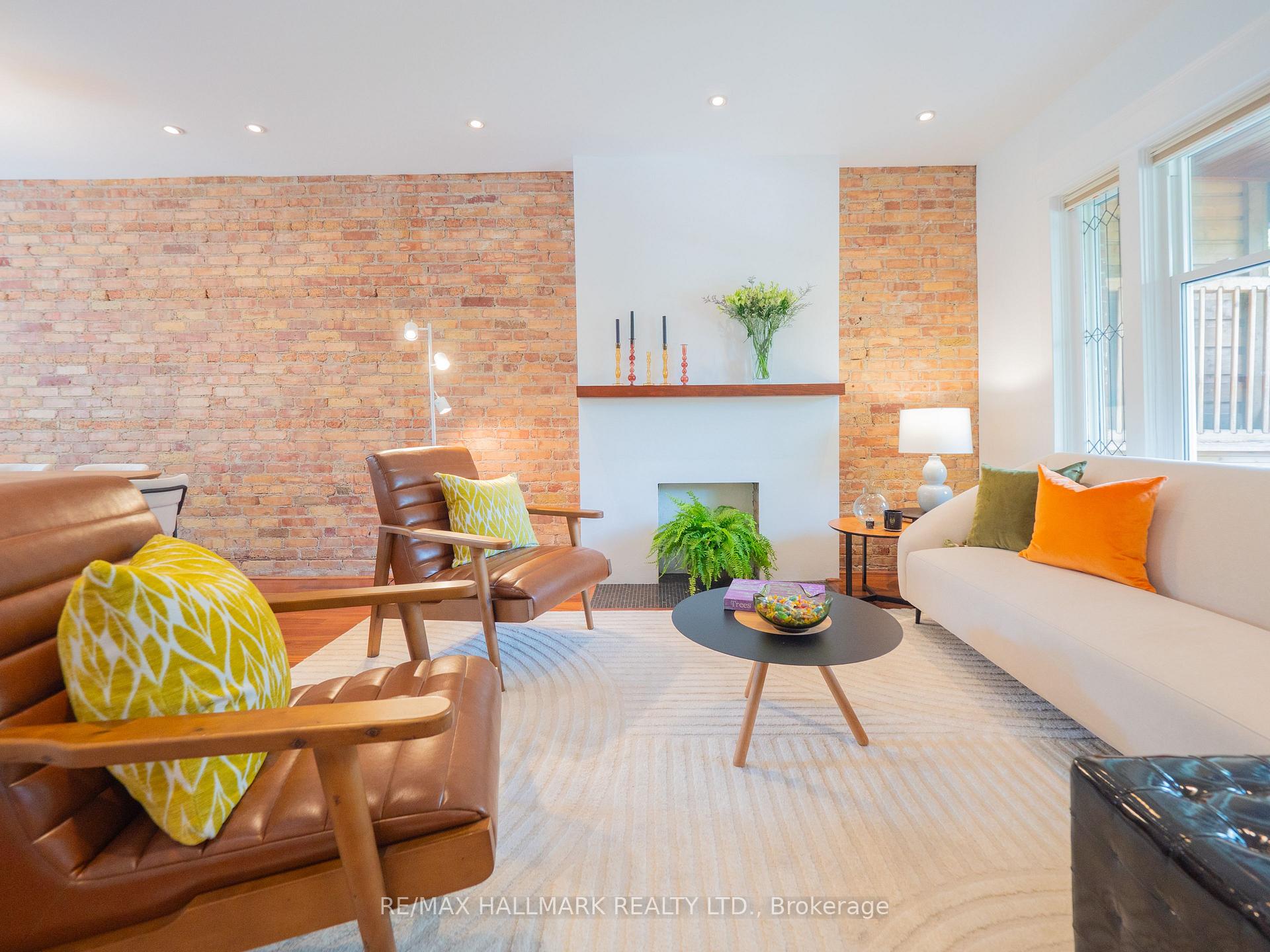 Photo 4 of 51 Bain Avenue, Toronto, North Riverdale — HOMEH