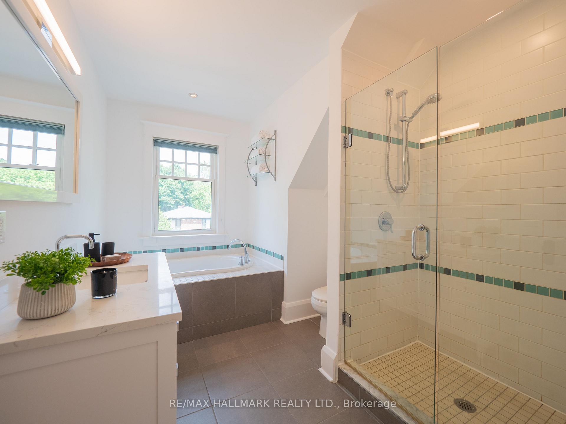 Photo 32 of 51 Bain Avenue, Toronto, North Riverdale — HOMEH